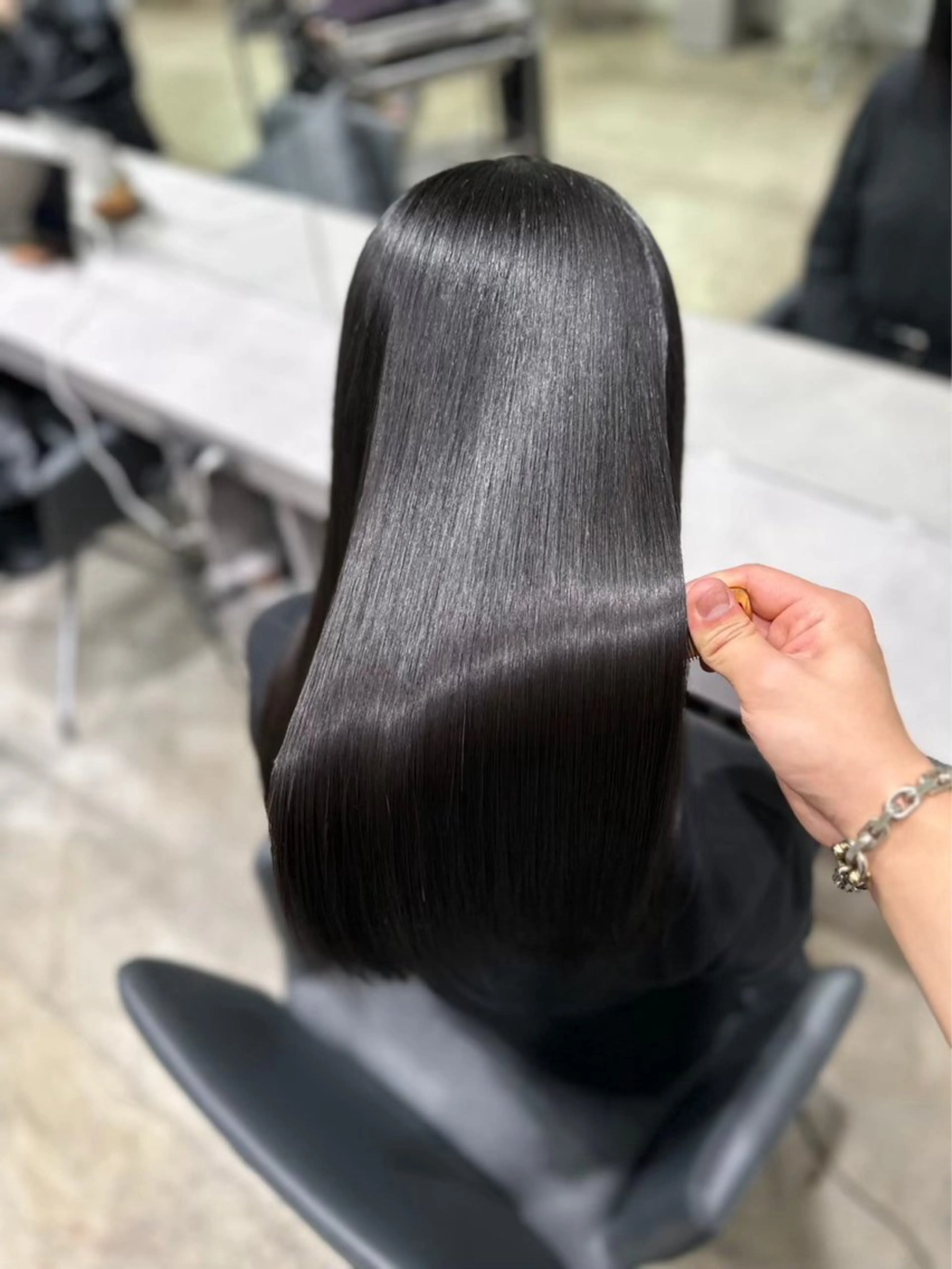 ロング 【ヤバ髪から美髪へ】 縮毛矯正特化アチワのヘアスタイル