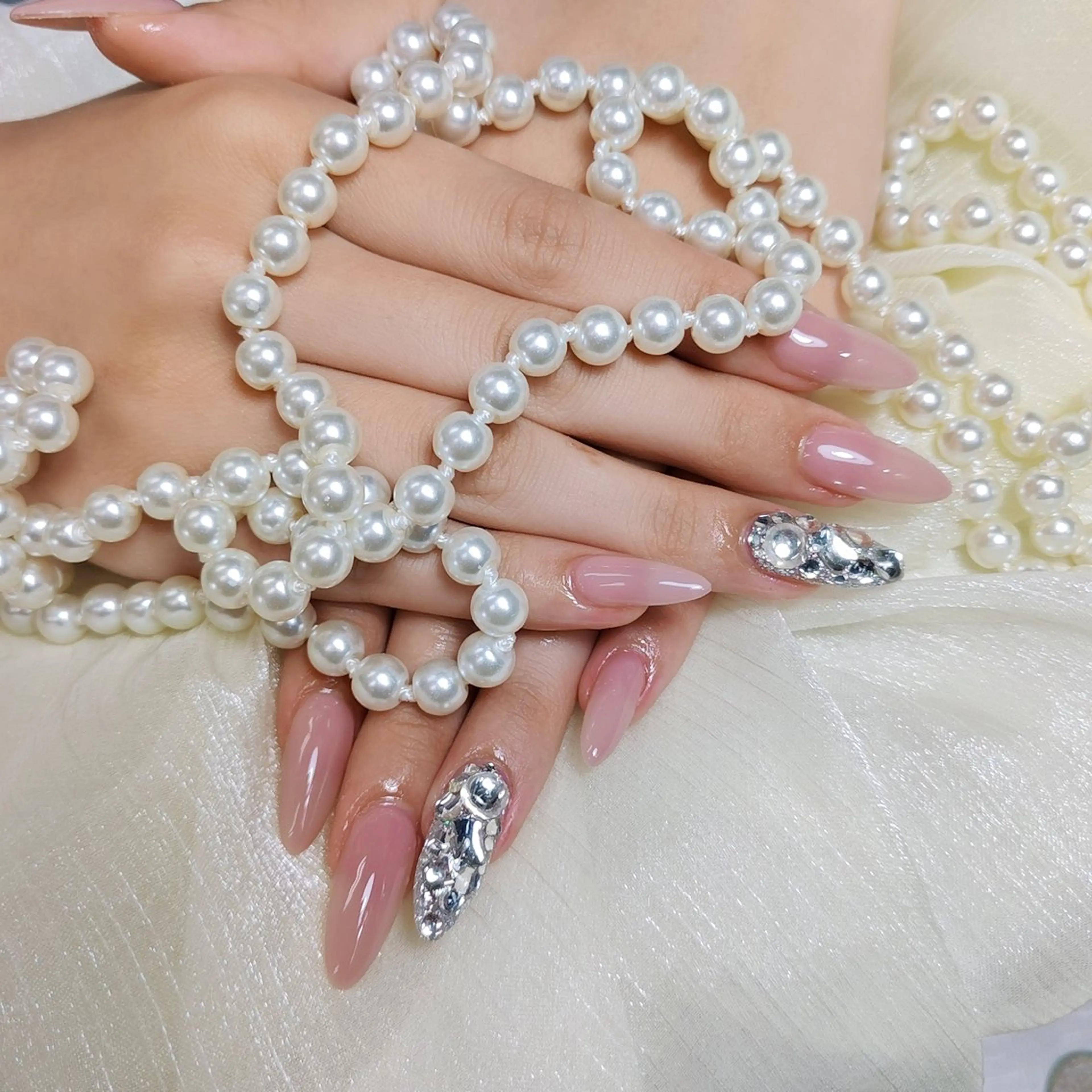 ネイル BuBu Nail渋谷道玄坂のネイルデザイン