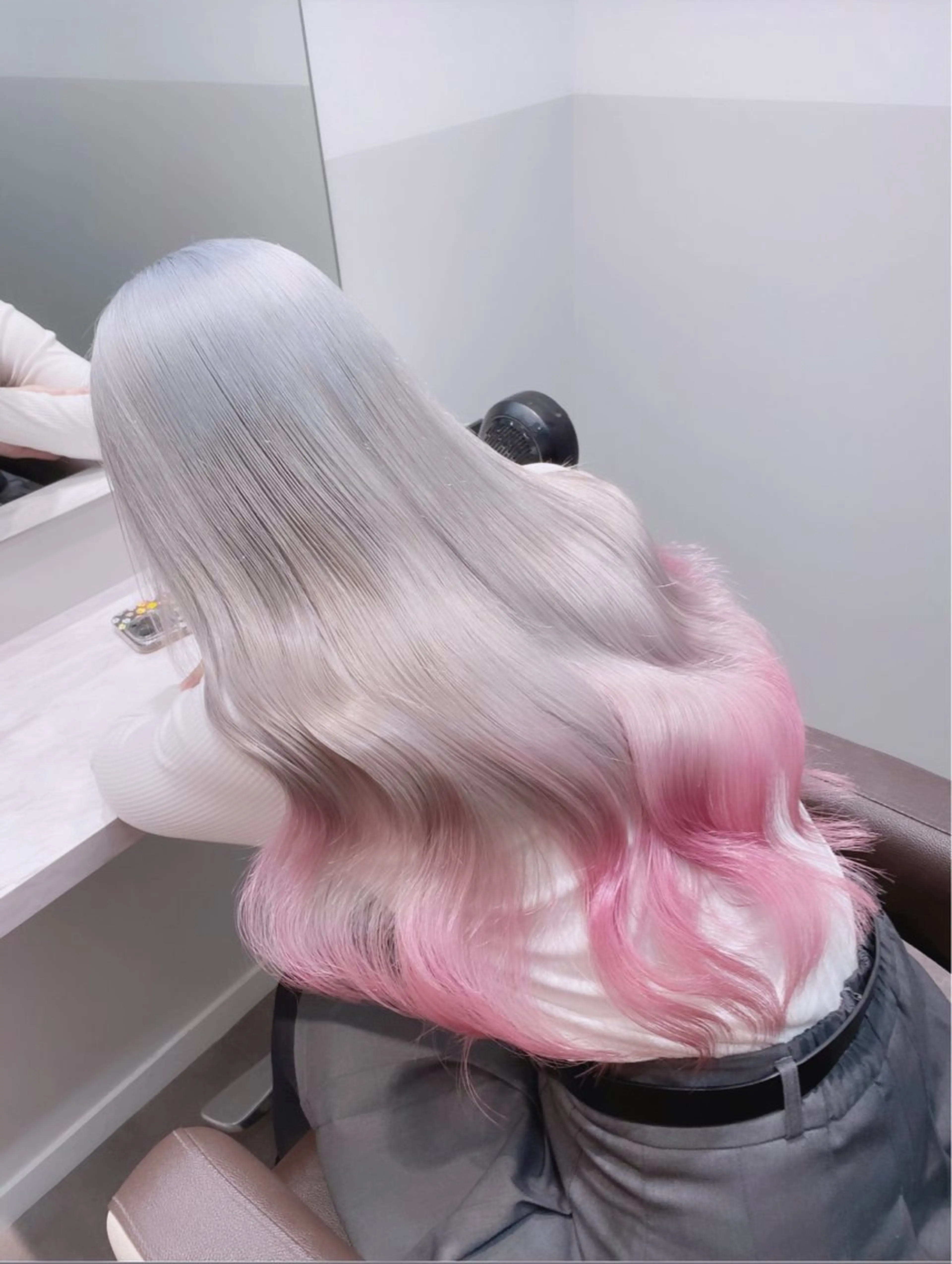 ロング カラー ヘアアレンジ メンズ ヘアカラー トリートメント SALOWIN所属・ハイトーン美容師 MASATOのヘアスタイル