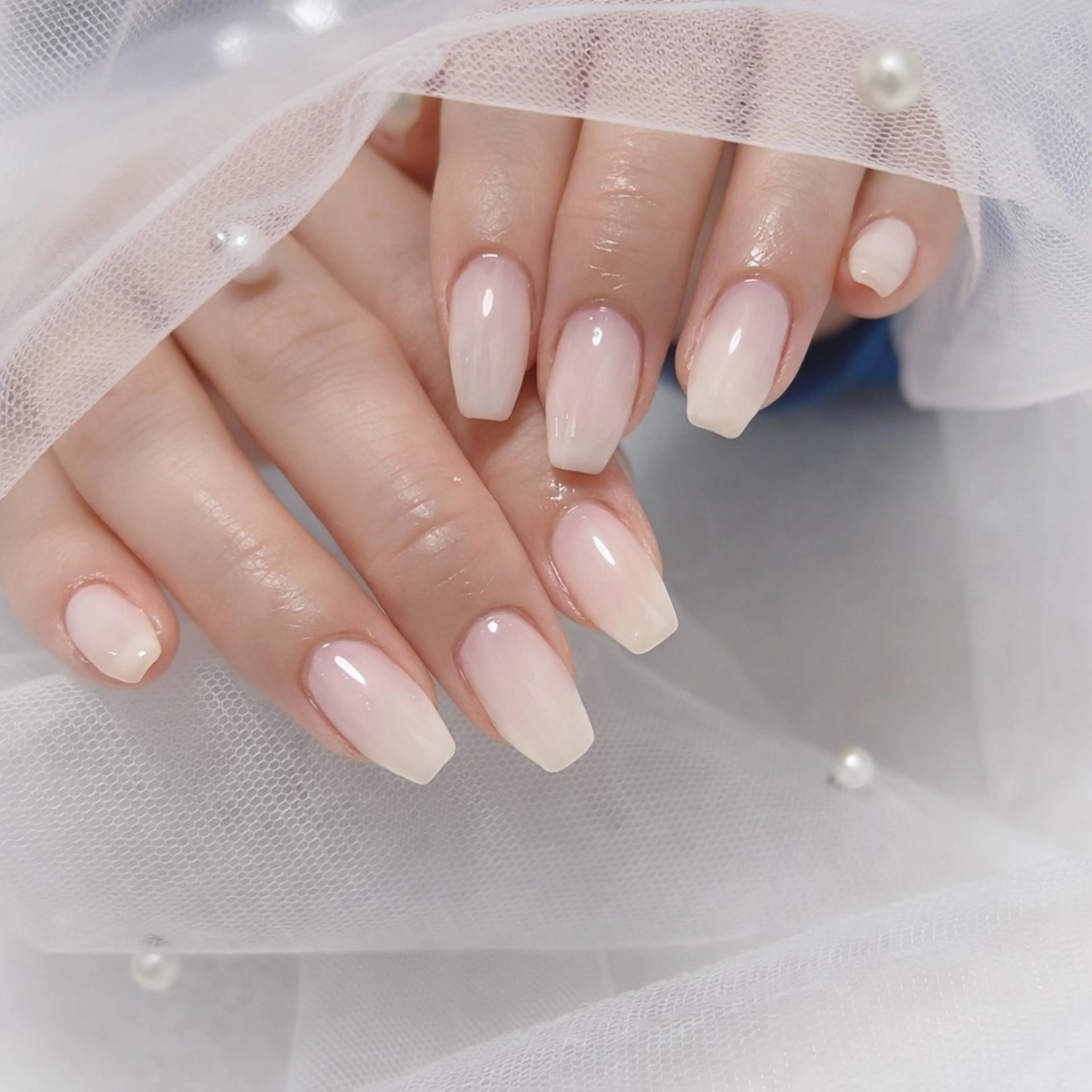 ネイル nailsalon Miss Shirley所属・Miss Shirley新宿のネイルデザイン