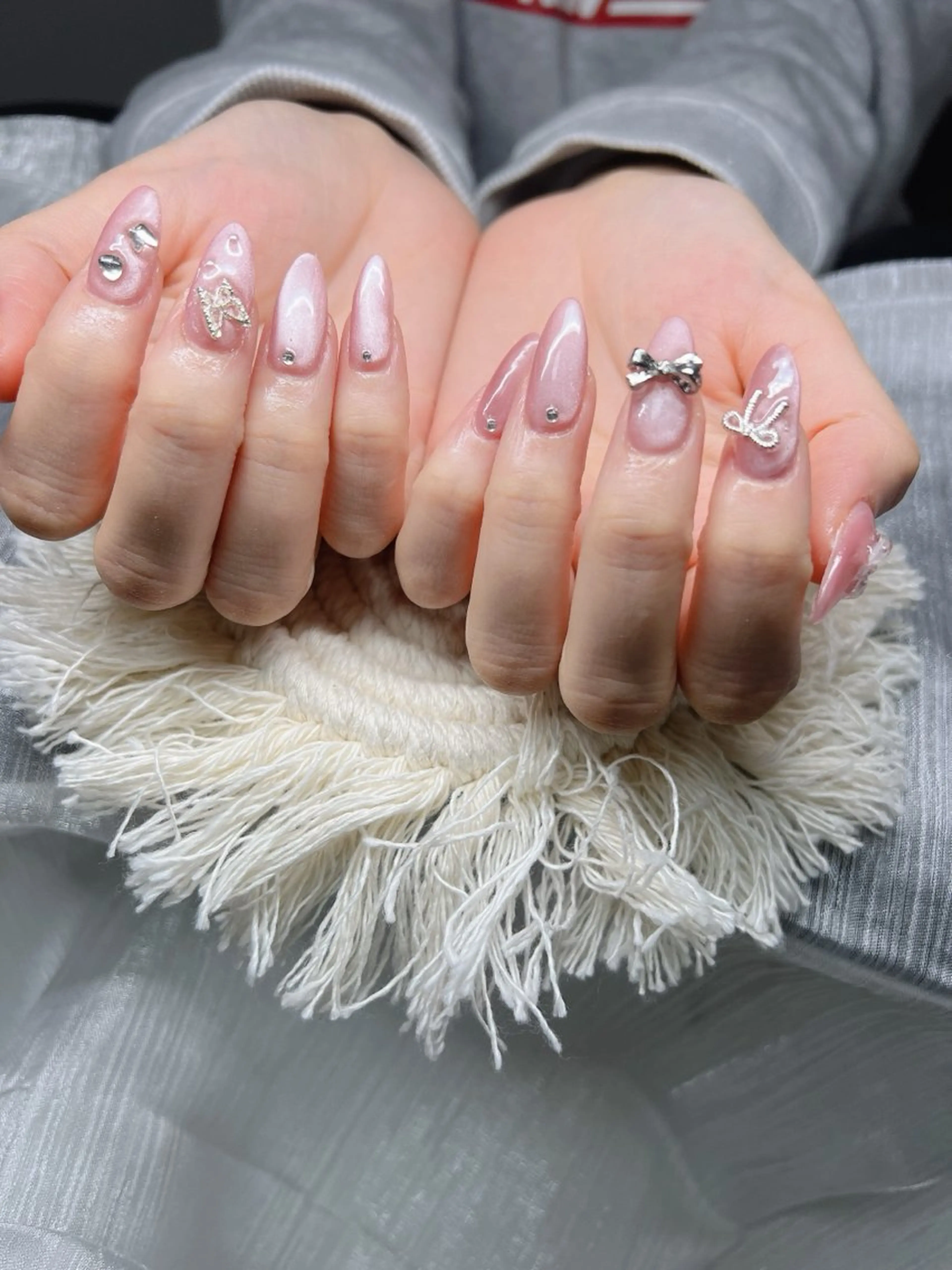 ネイル オーロラネイル チークネイル 長さ出し フットネイル フレンチネイル ハンドネイル Lee Nailsのネイルデザイン