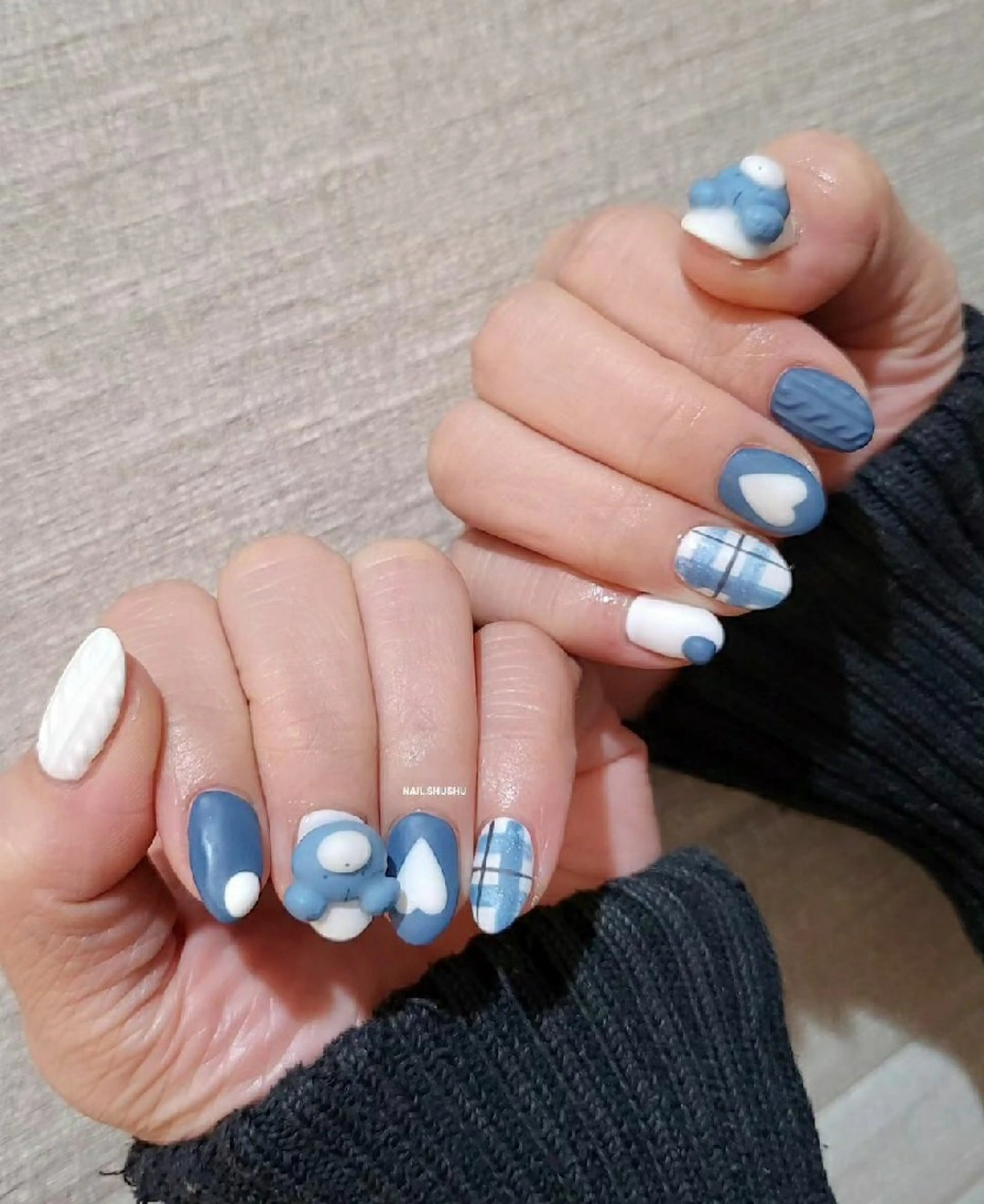 ネイル 持ち込み ニュアンスネイル ワンカラーネイル シンプルネイル 冬ネイル ハンドネイル 3dパーツ/流行り 👧shushu❤️のネイルデザイン