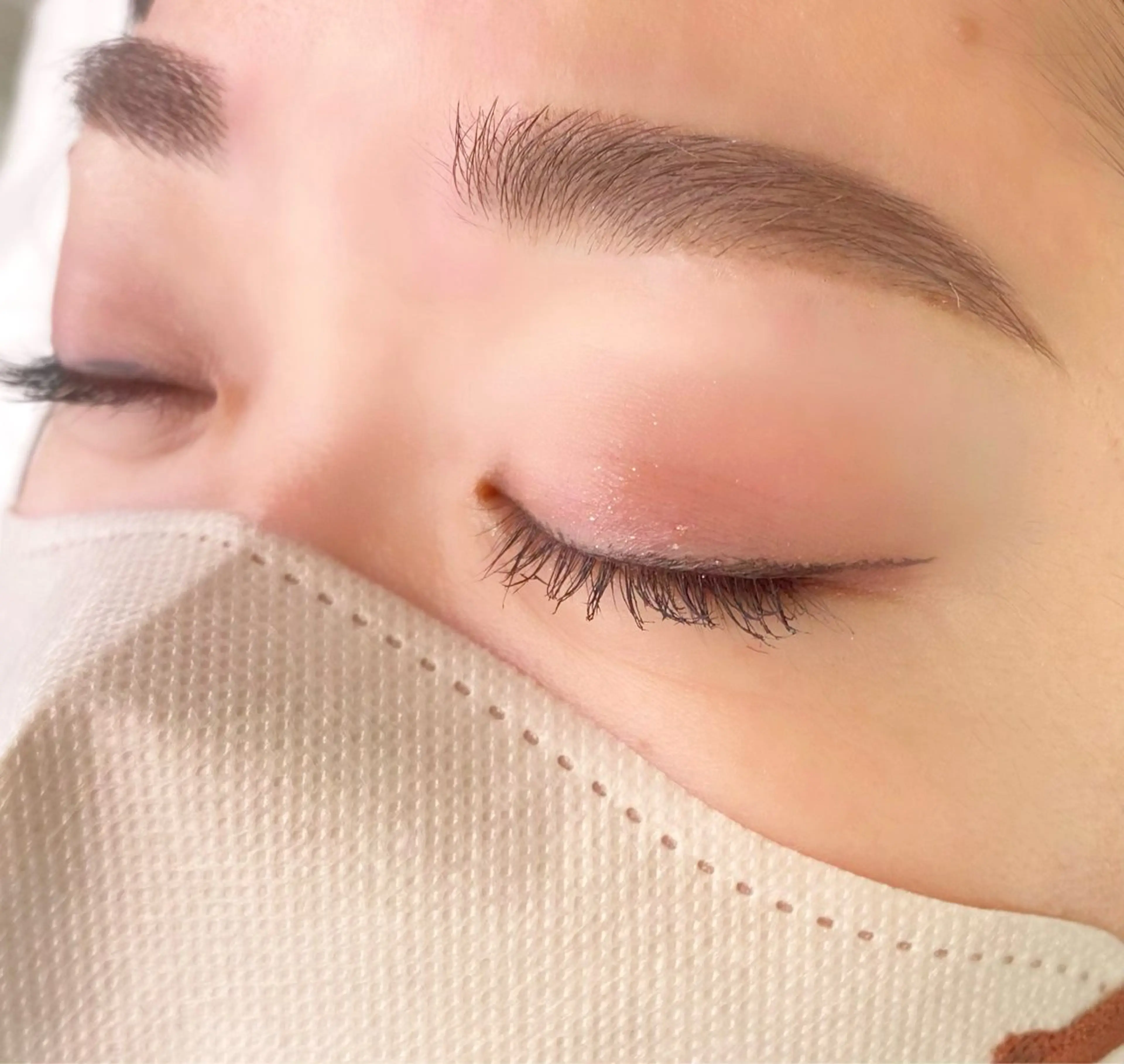 黄金比からつくるアイブロウスタイリング《毛量調整＋WAX＋メイクレクチャー付💄)の写真