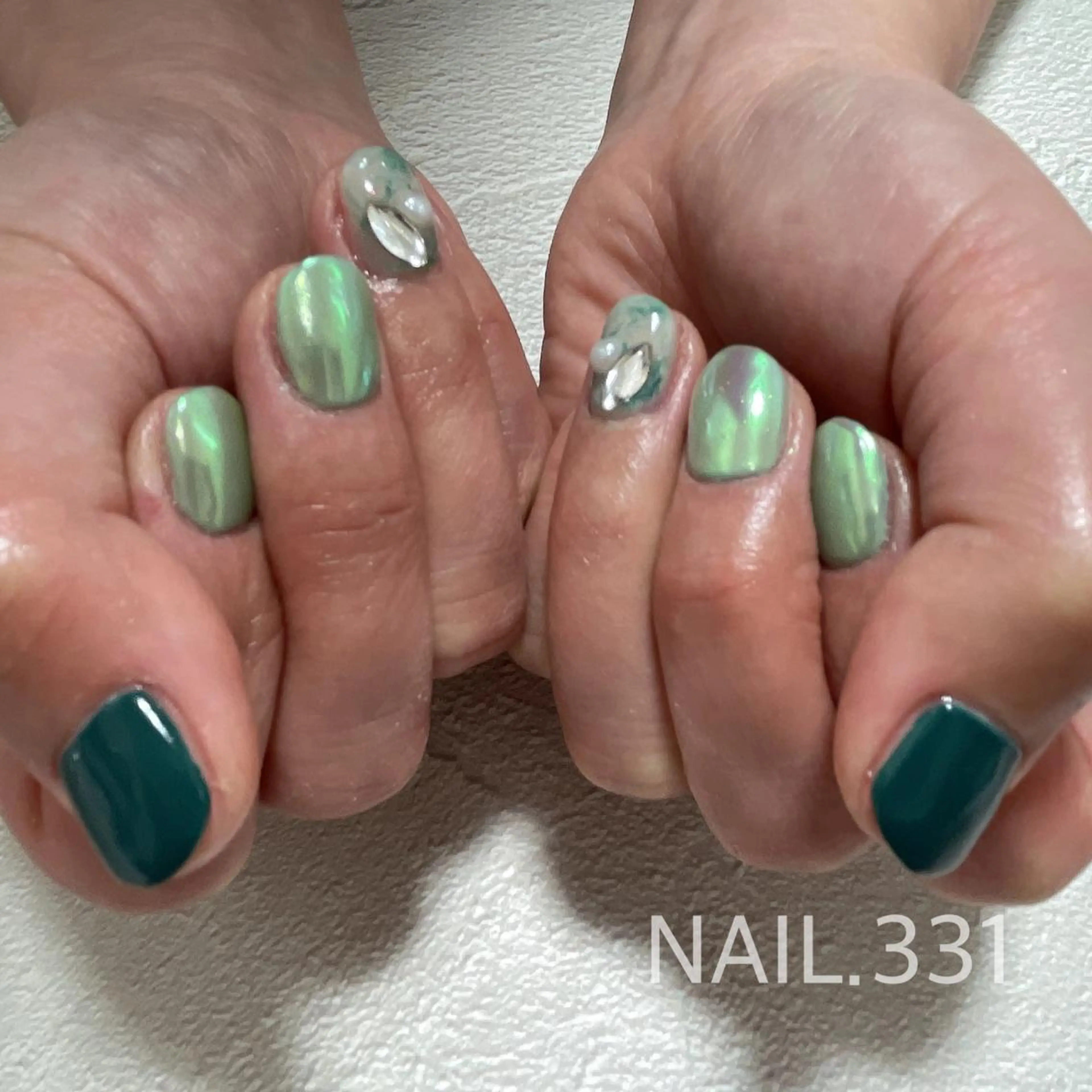ネイル ハンドネイル NAIL.331所属・Nail 331のネイルデザイン