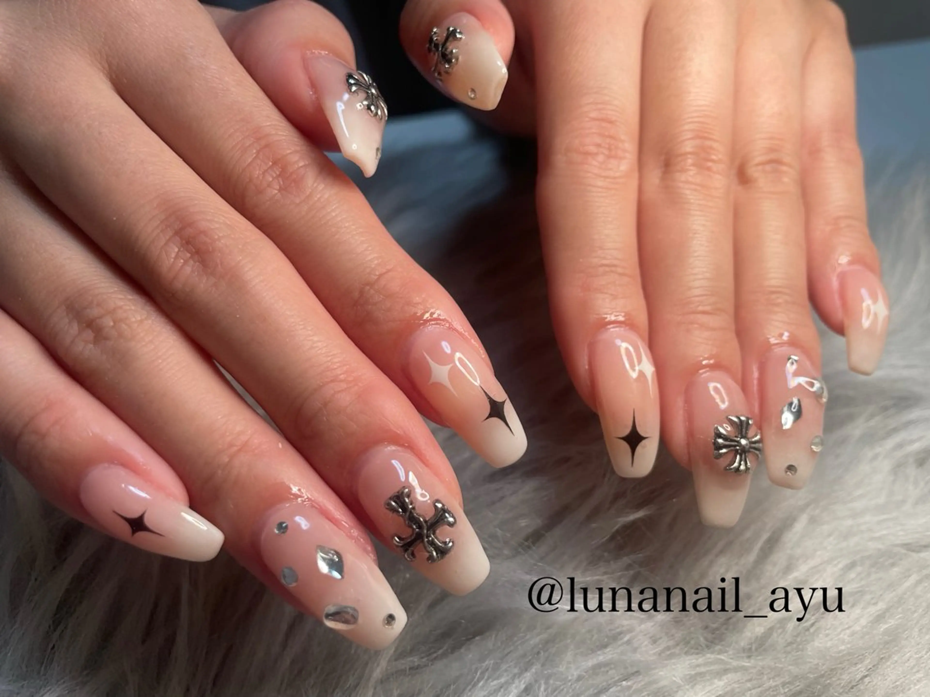ネイル ハンドネイル LUNA NAIL ayuのネイルデザイン