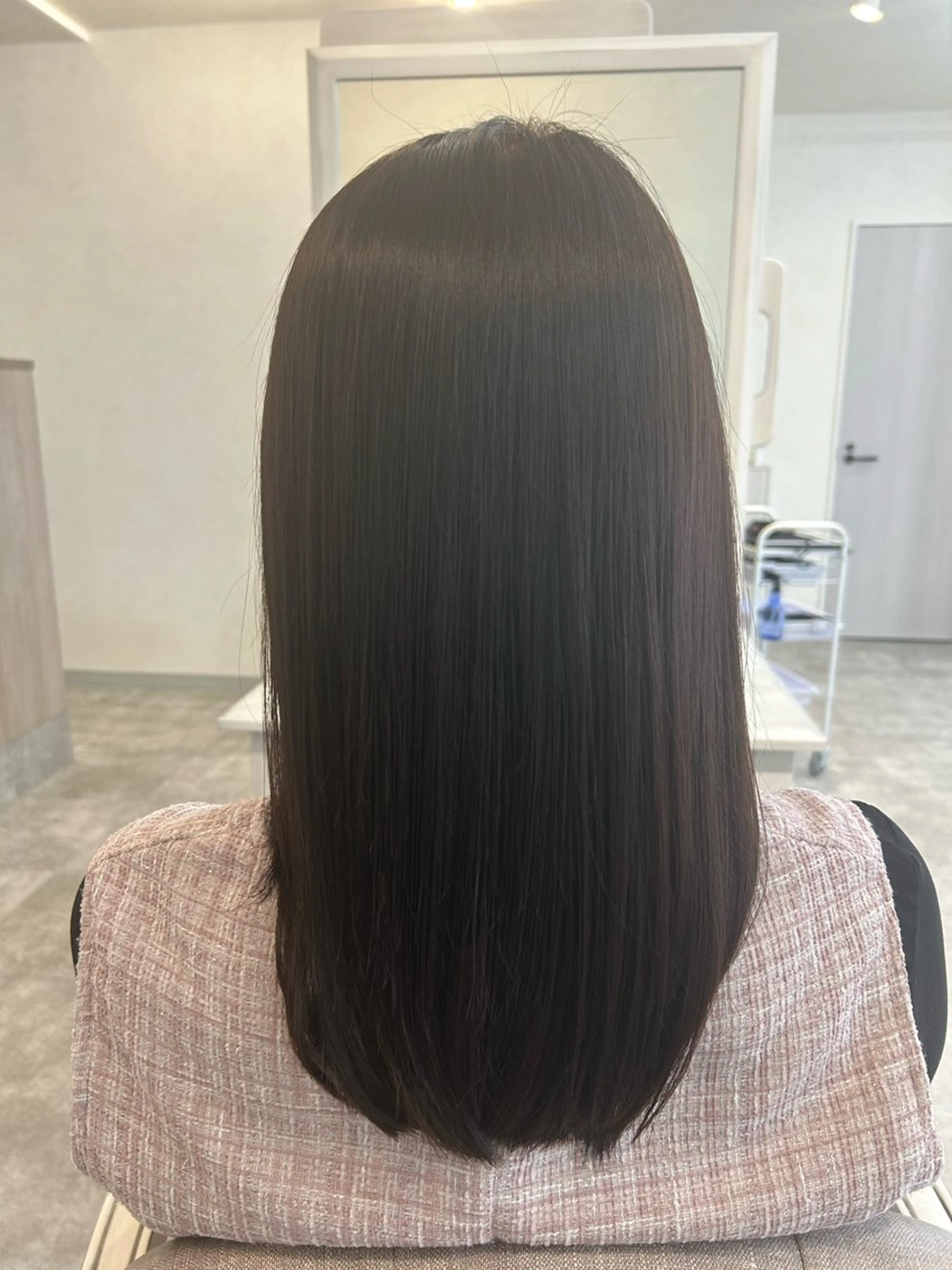 カラー 稲井 裕美のヘアスタイル