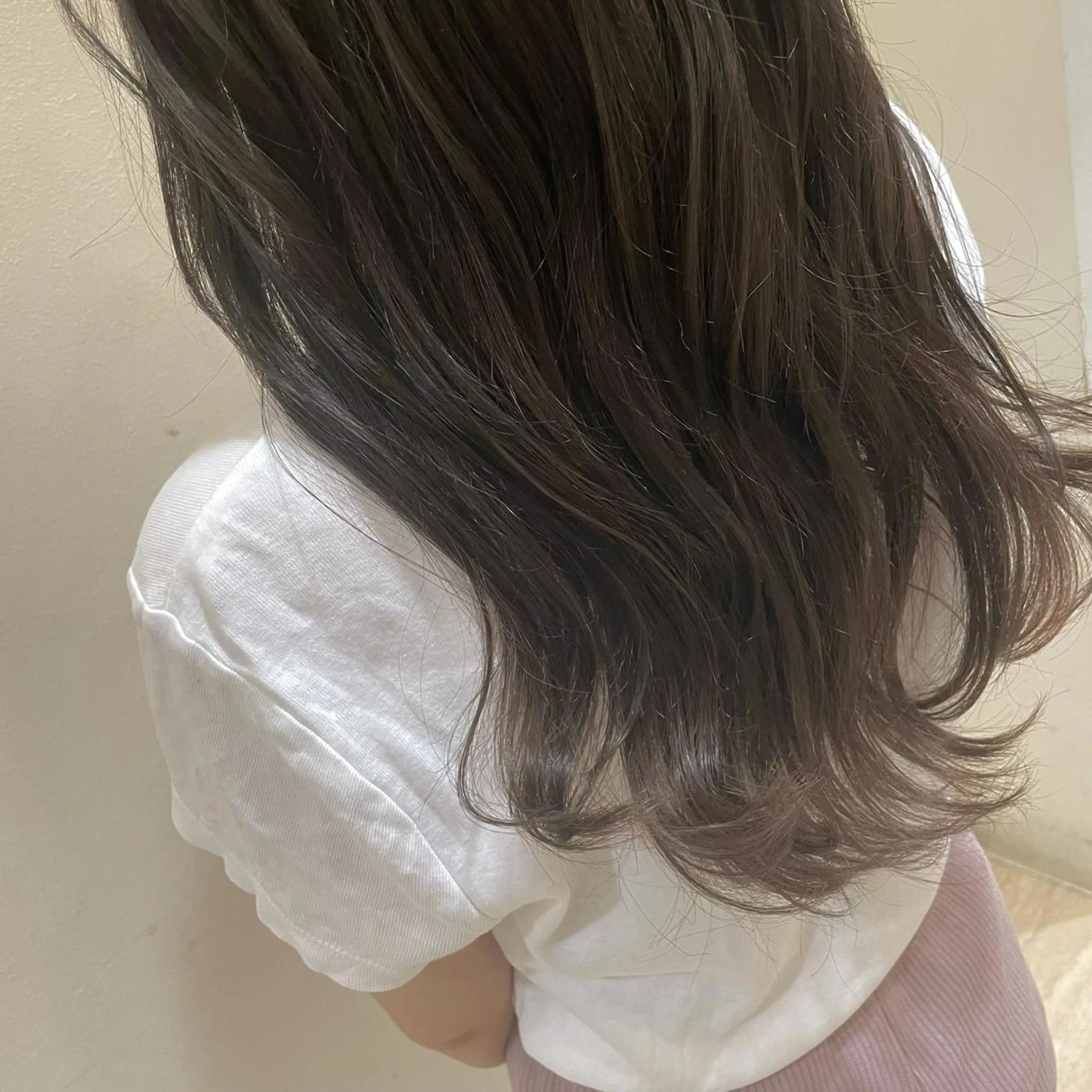 ロング カラー エクレア名駅店所属・尾崎 愛華のマツエク・マツパデザイン