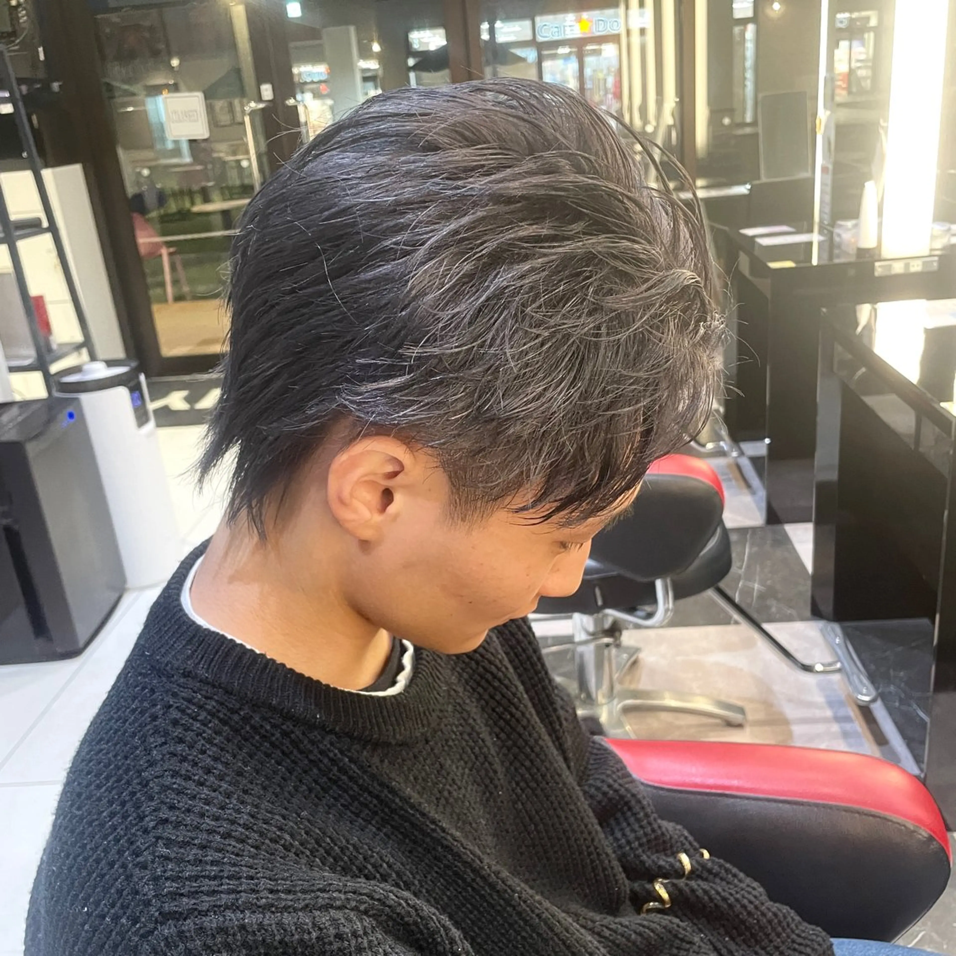 ショート カラー メンズ メンズブリーチ ブリーチ シルバー カット ヘアカラー メンズヘア特化 崎田 成人のヘアスタイル