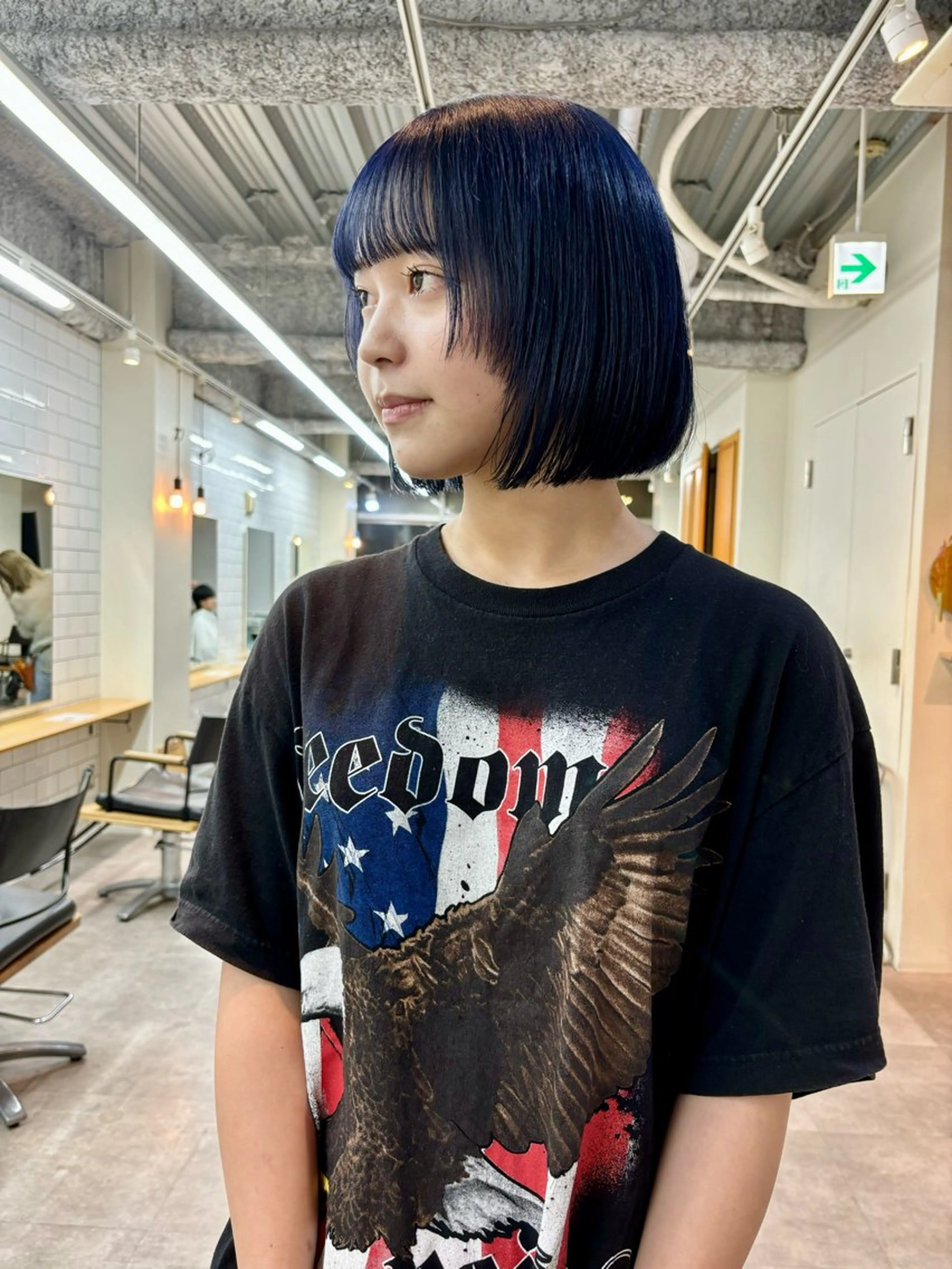 ショート カラー 黒髪 ブリーチ ブルーカラー ブルーブラック ケアブリーチ カット ヘアカラー トリートメント benji仙台所属・KOKI/ ボブ/ パーマ/透明感カラーのヘアスタイル