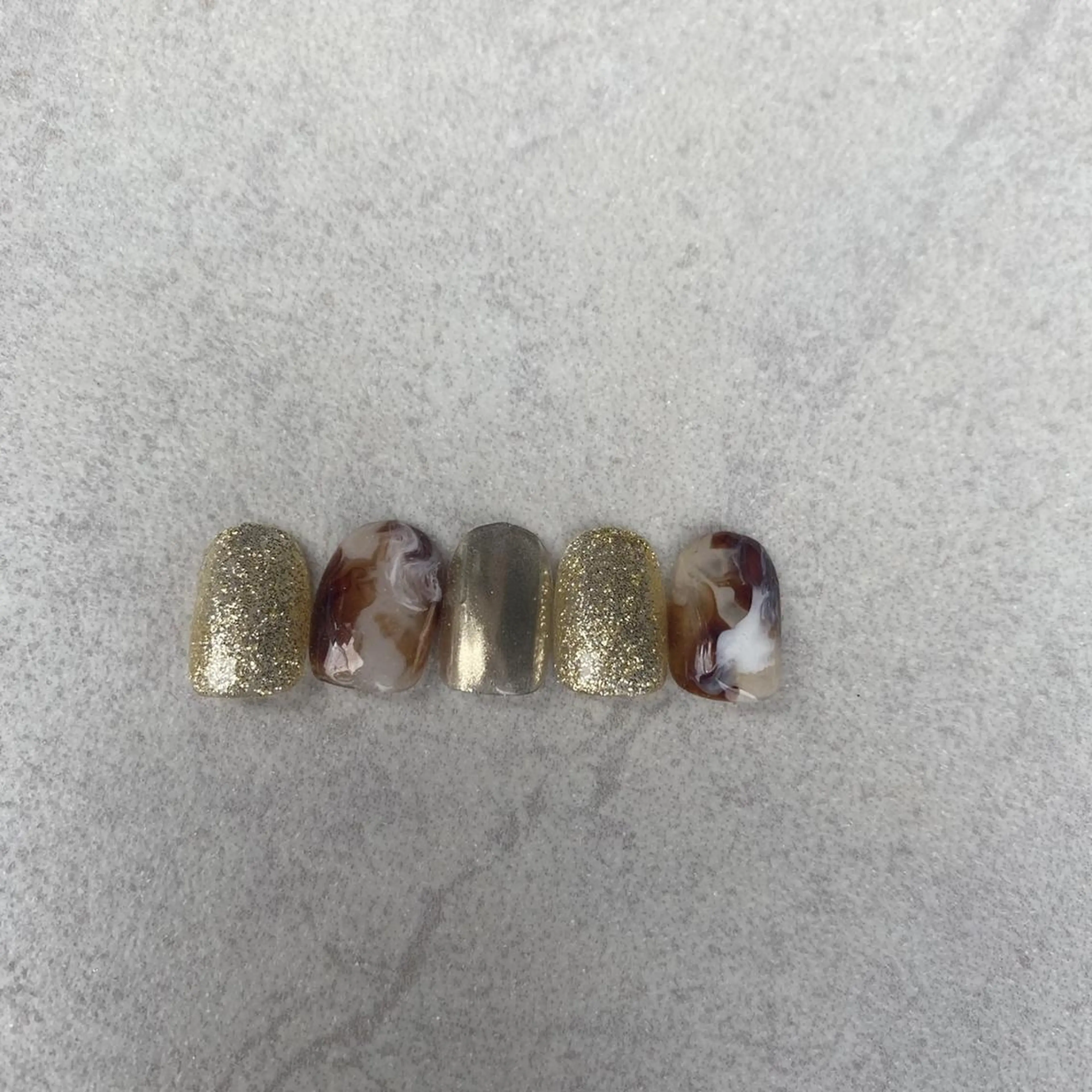 ネイル akane .hのネイルデザイン