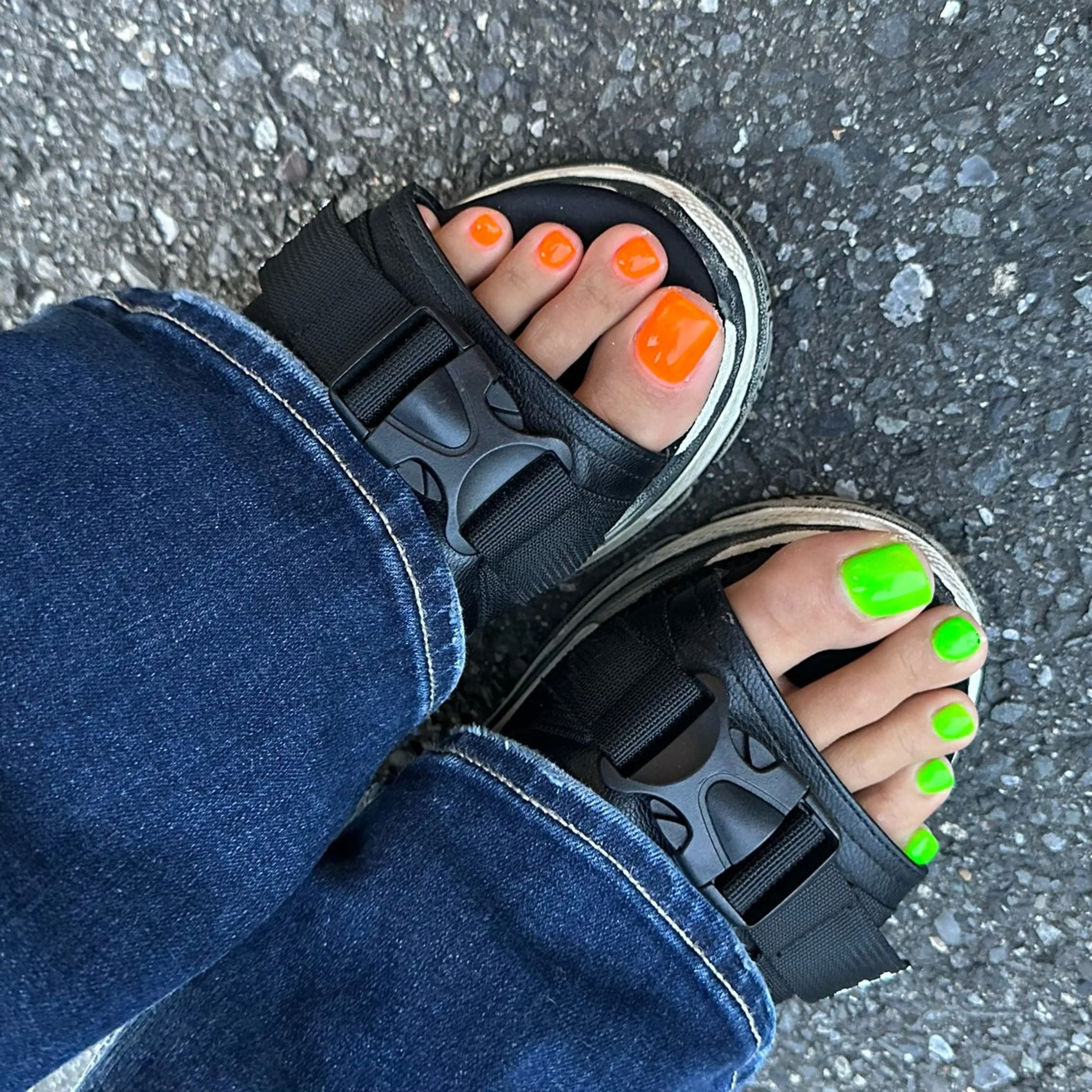 ネイル TotalBeautysalonCURE所属・CURE 朱梨のネイルデザイン