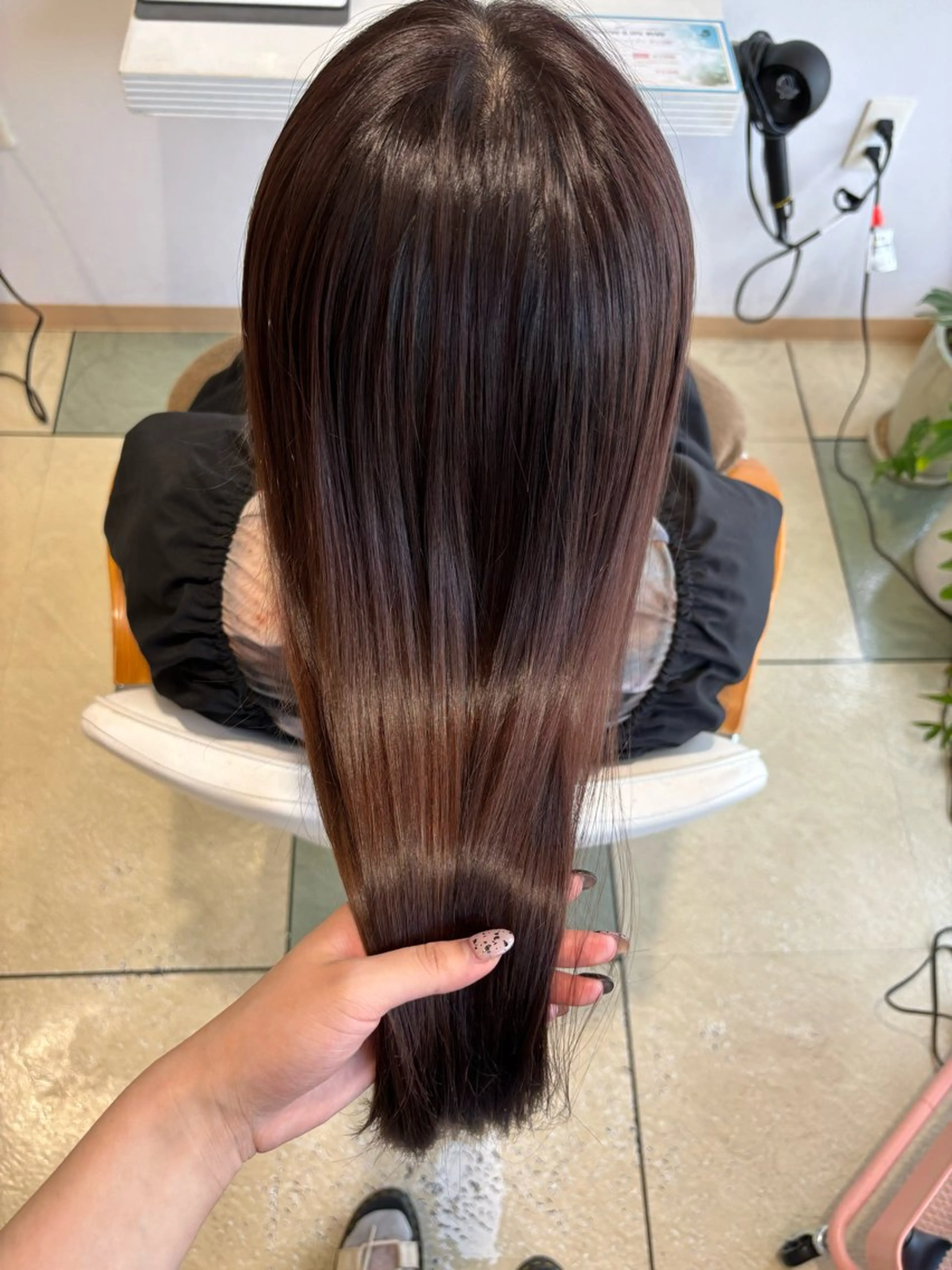 【平日限定】【カット】➕【艶カラー】➕【保護剤】の写真