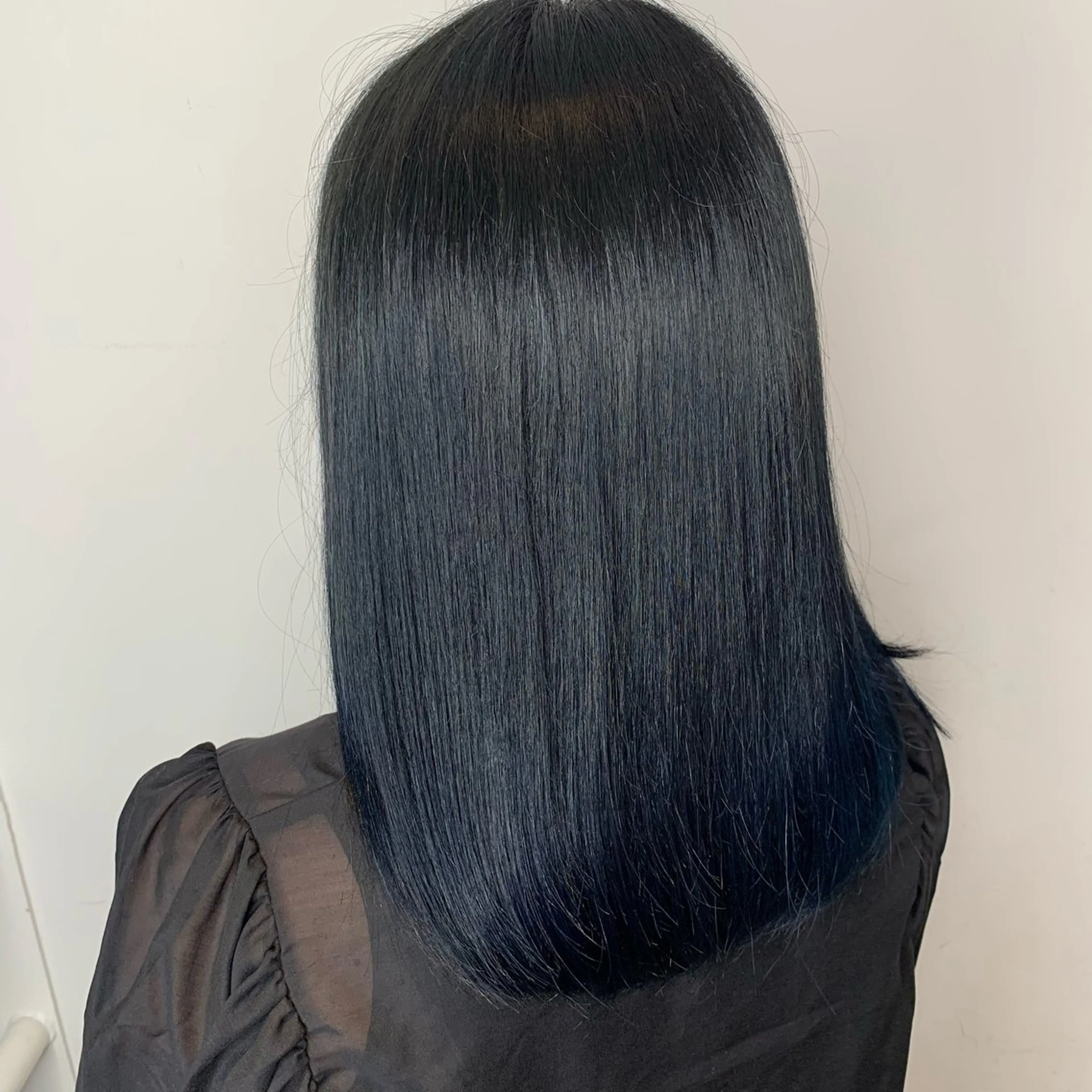 🫐暗髪カラー(ブルーブラック、地毛風カラーなど)(ブリーチなし)➕ツヤ髪トリートメント🫐の写真
