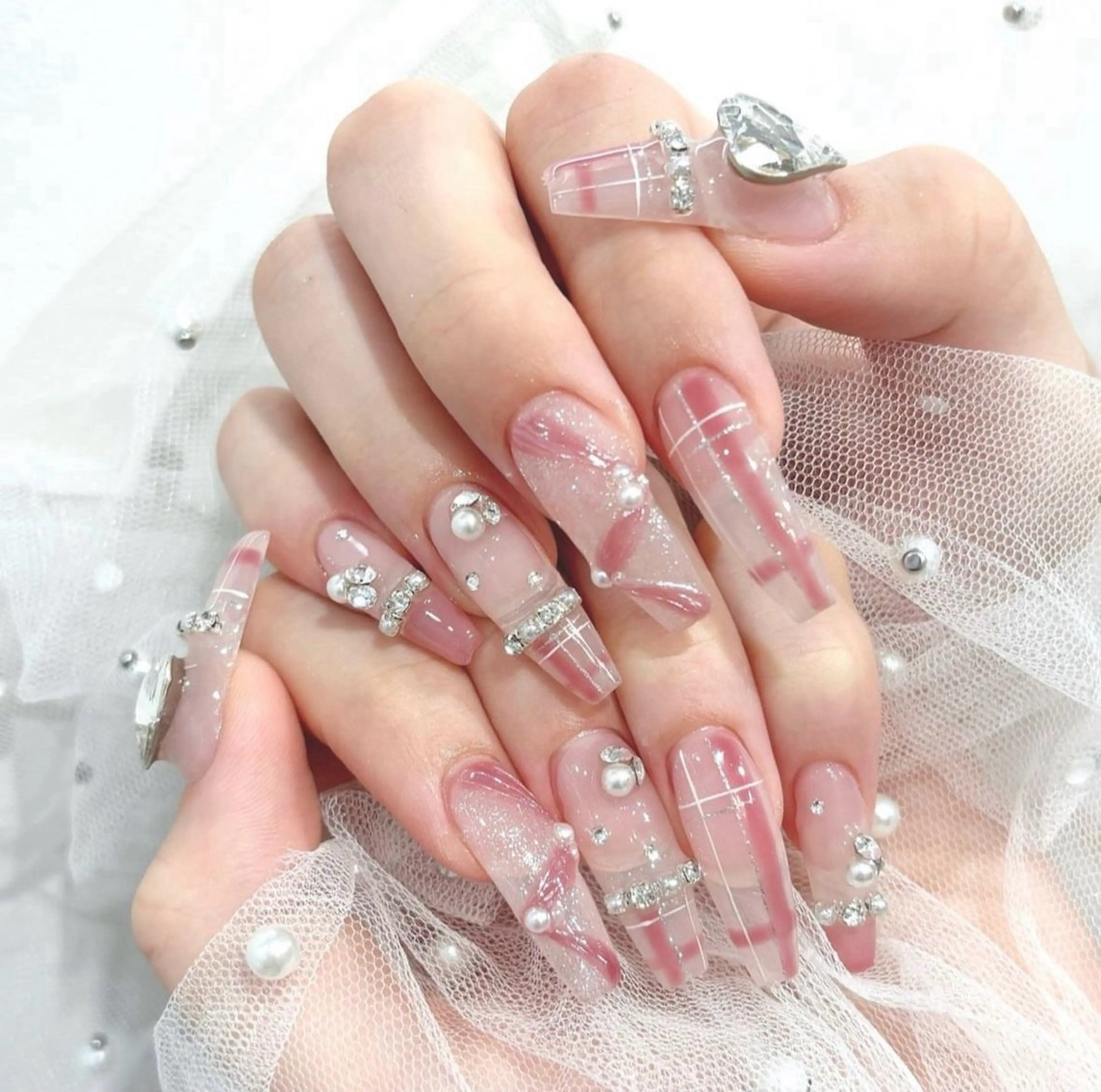 ネイル ハンドネイル ゴテゴテ ネイルのネイルデザイン