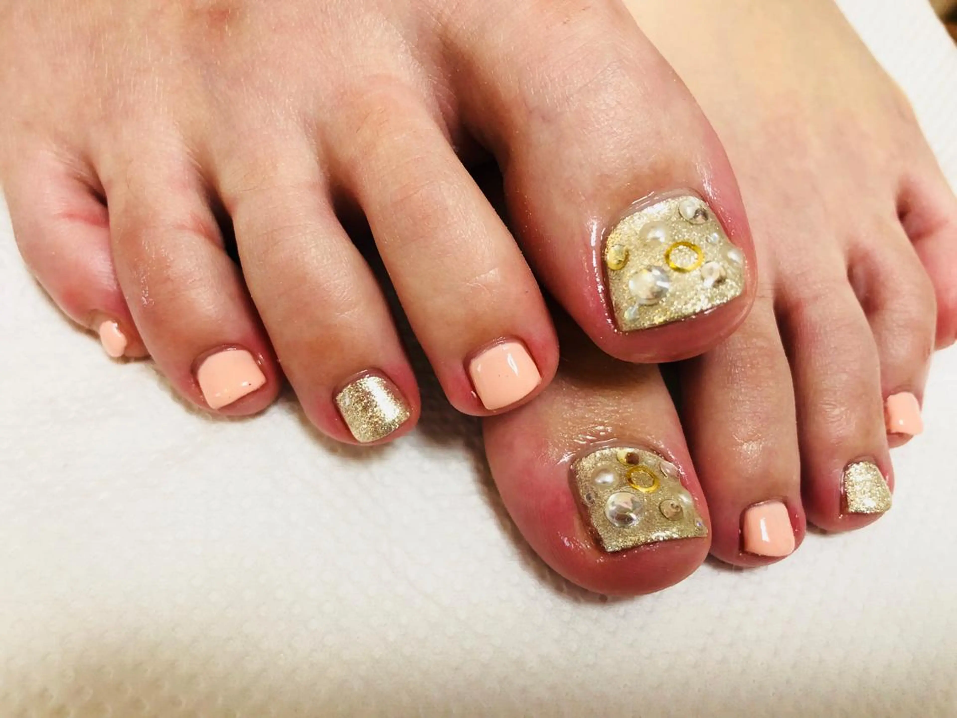 ネイル フットネイル emi ...の眉毛・アイブロウイメージ