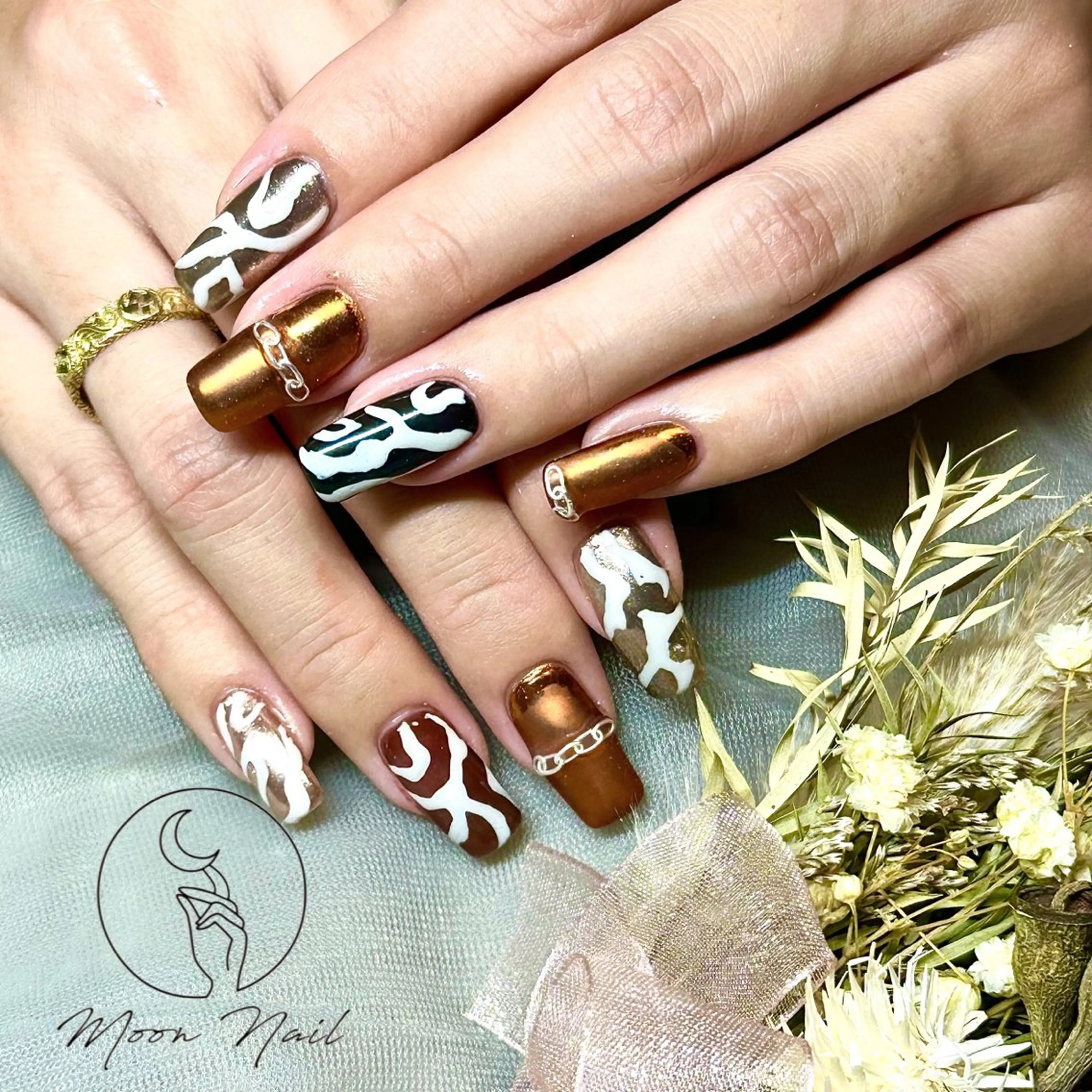 ネイル ハンドネイル Moon  Nail /栄　大須のネイルデザイン