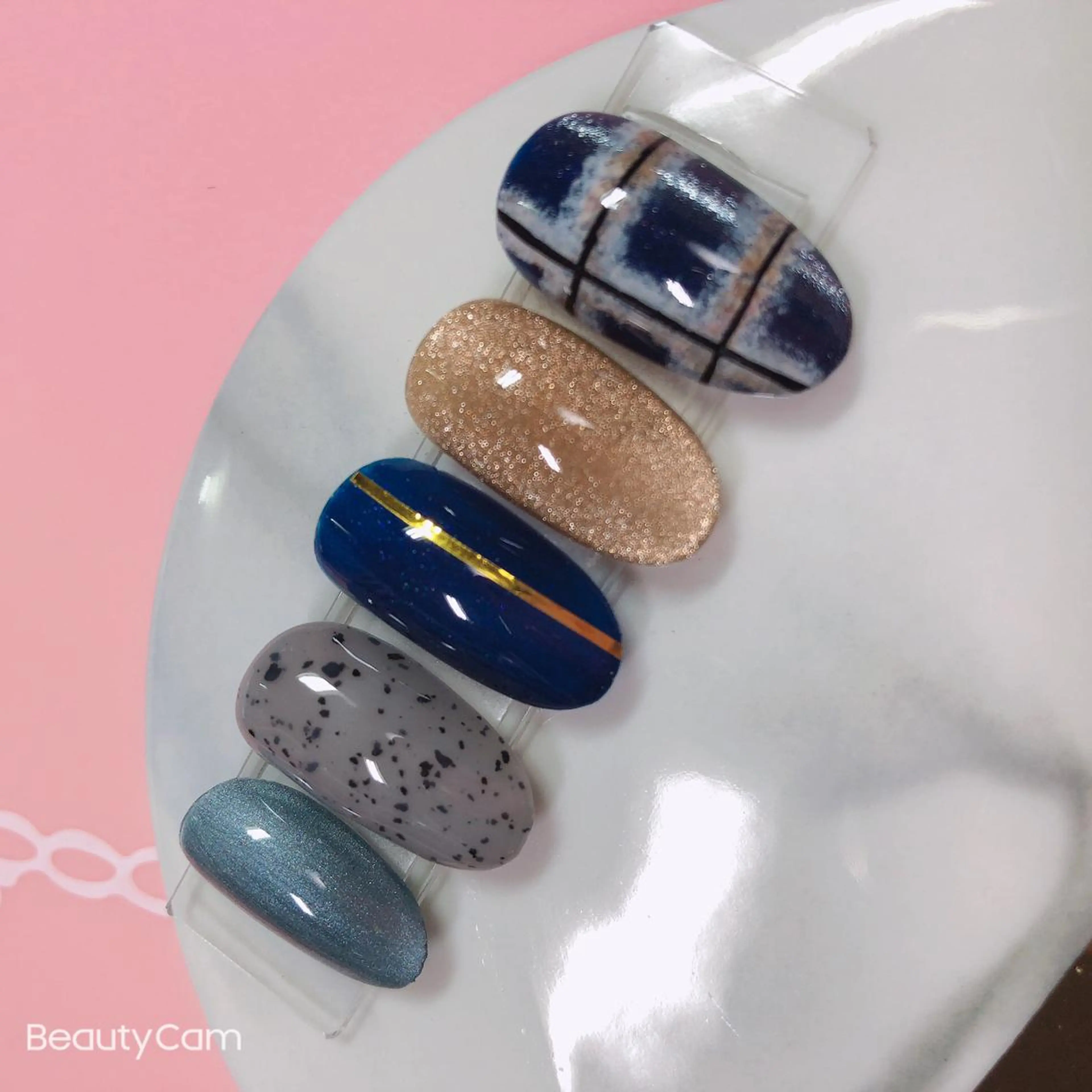 ネイル .Nails Mio 赤羽西ネイルサロンのネイルデザイン