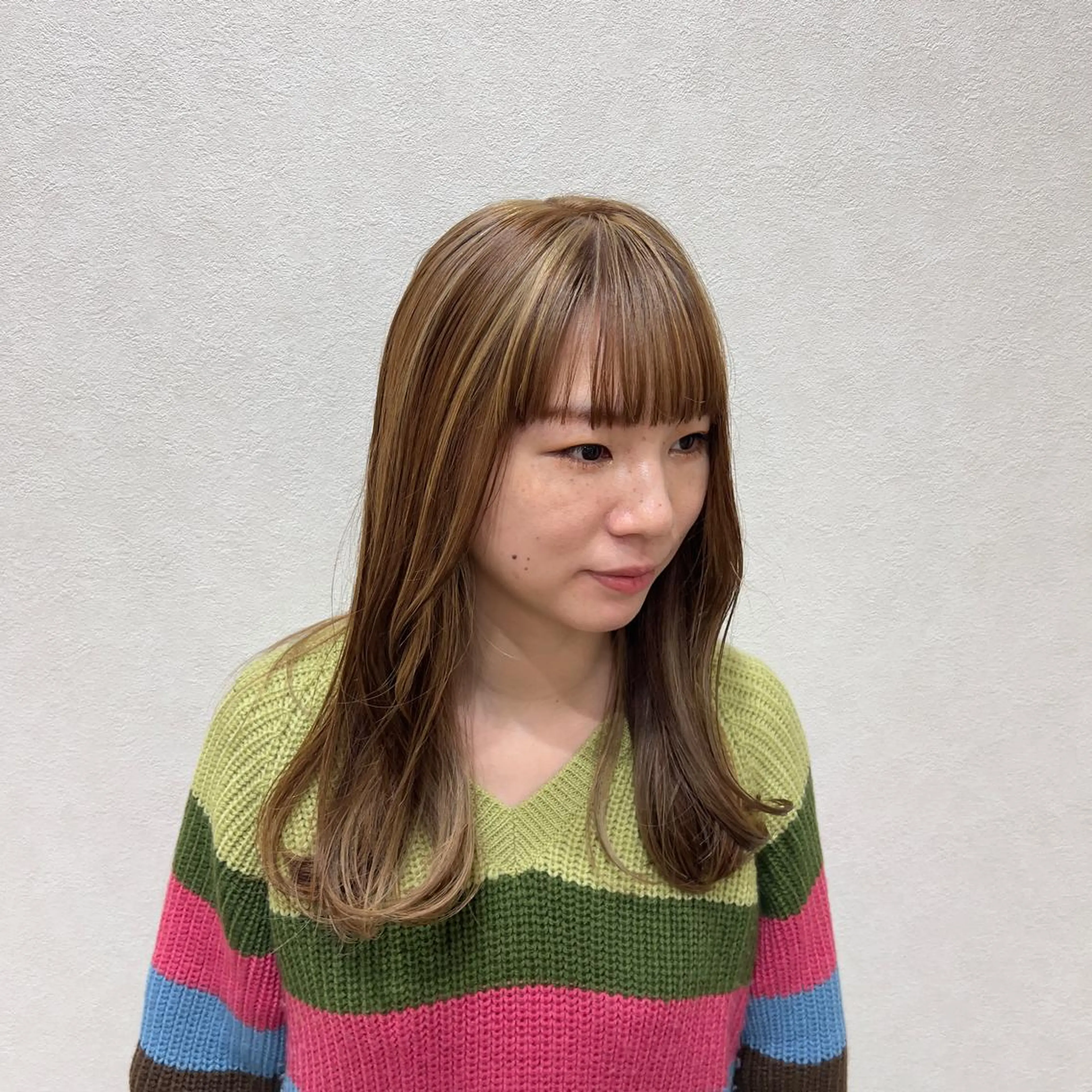 セミロング カラー ハイライトカラー ハイライト 🍇おぐら めぐみ🍇のヘアスタイル