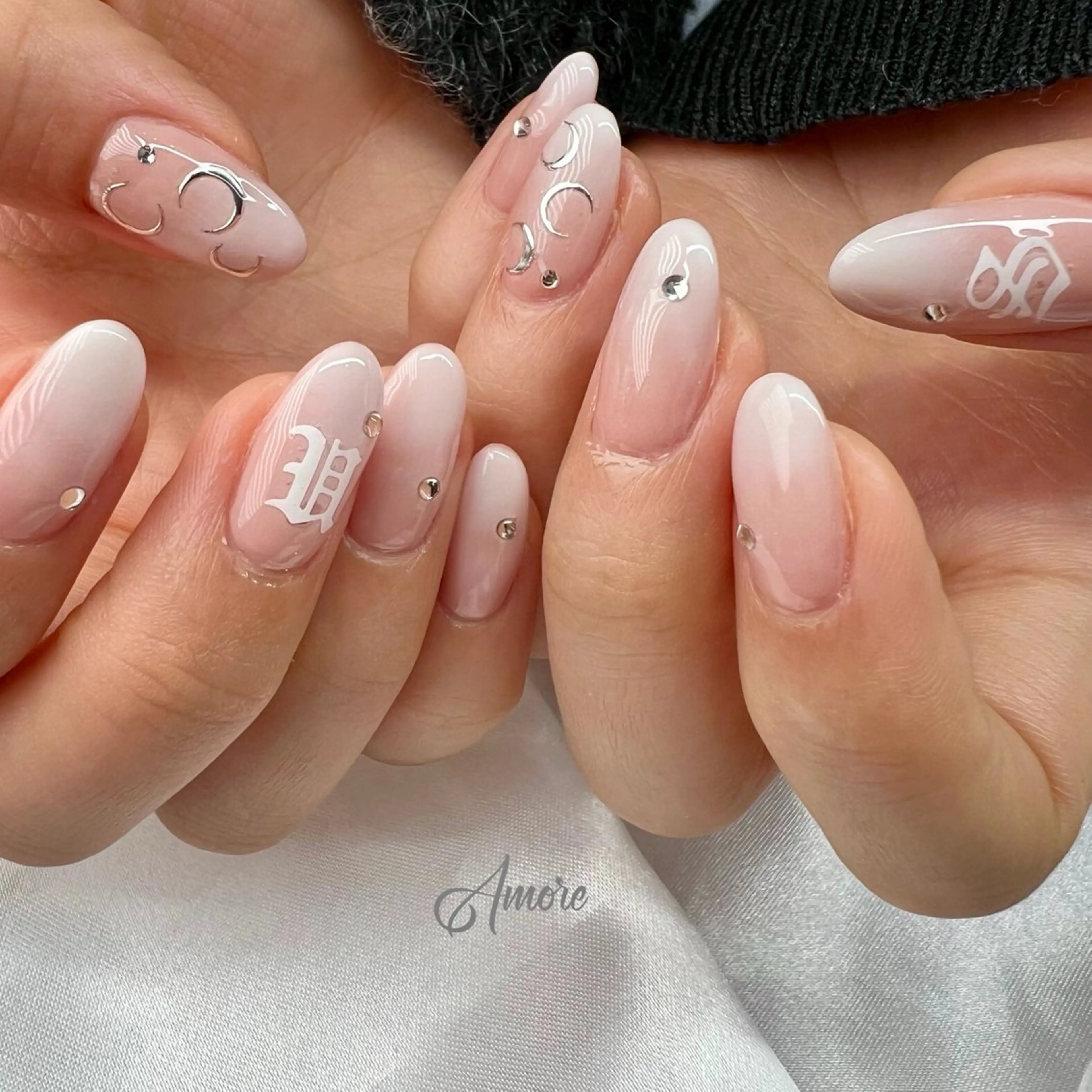 ネイル ジェルネイル キラキラネイル 韓国ネイル パラジェル 冬ネイル You kyehwaのネイルデザイン