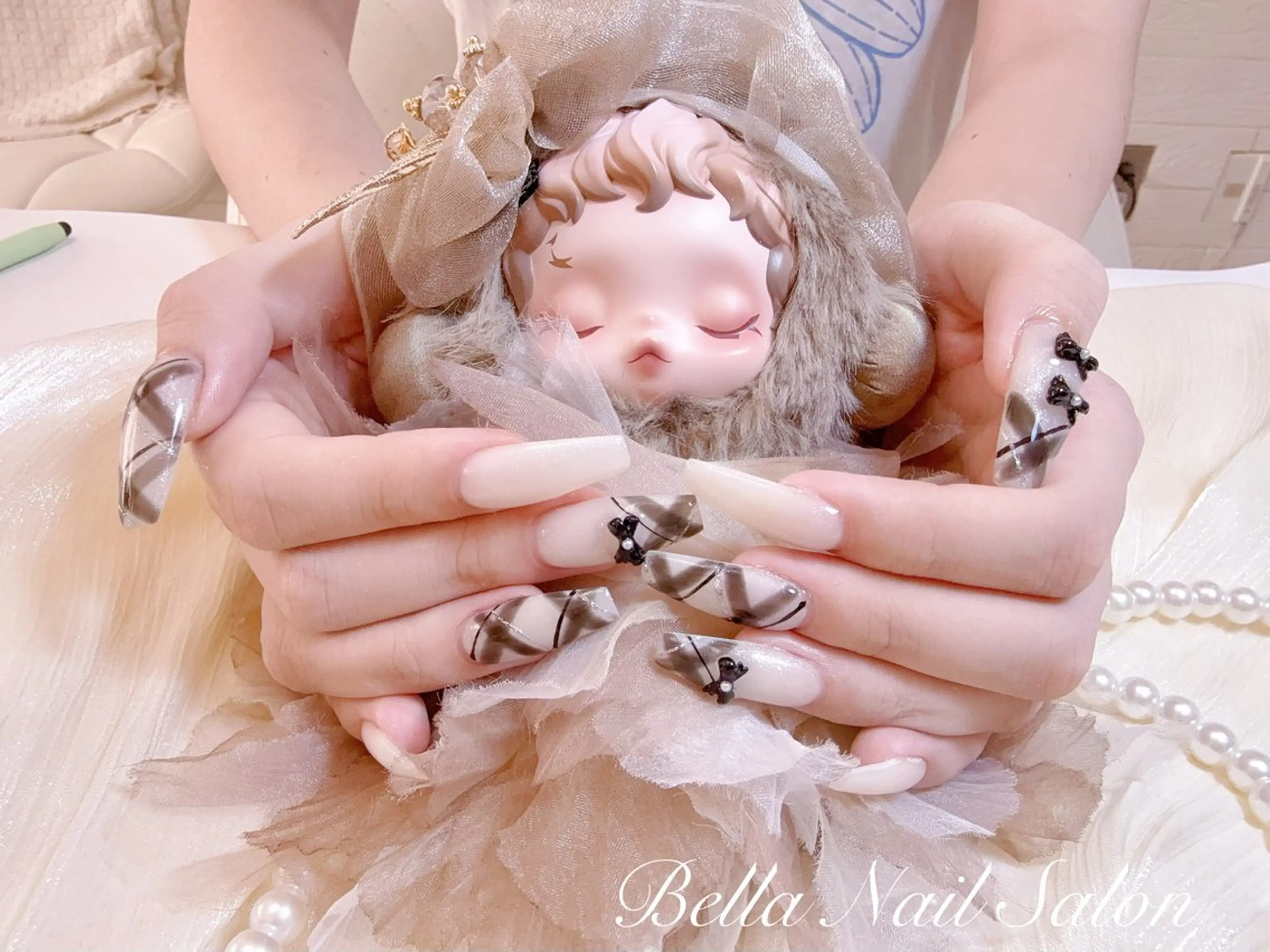 ネイル ハンドネイル Bella Nail Salonパラジェルのネイルデザイン