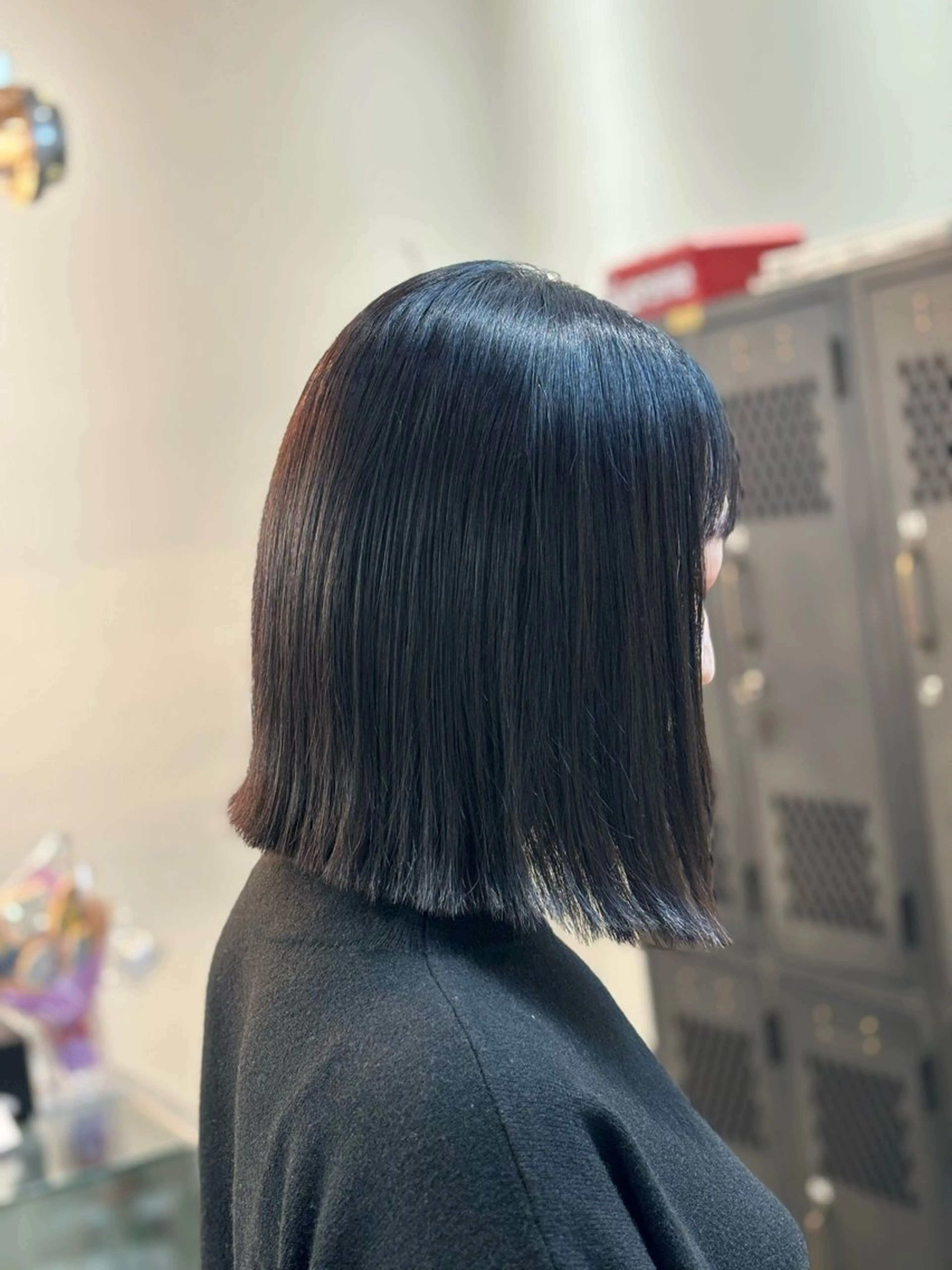 ミディアム 切りっぱなしボブ ボブ カット 縮毛矯正 サカシタ アヤカのヘアスタイル