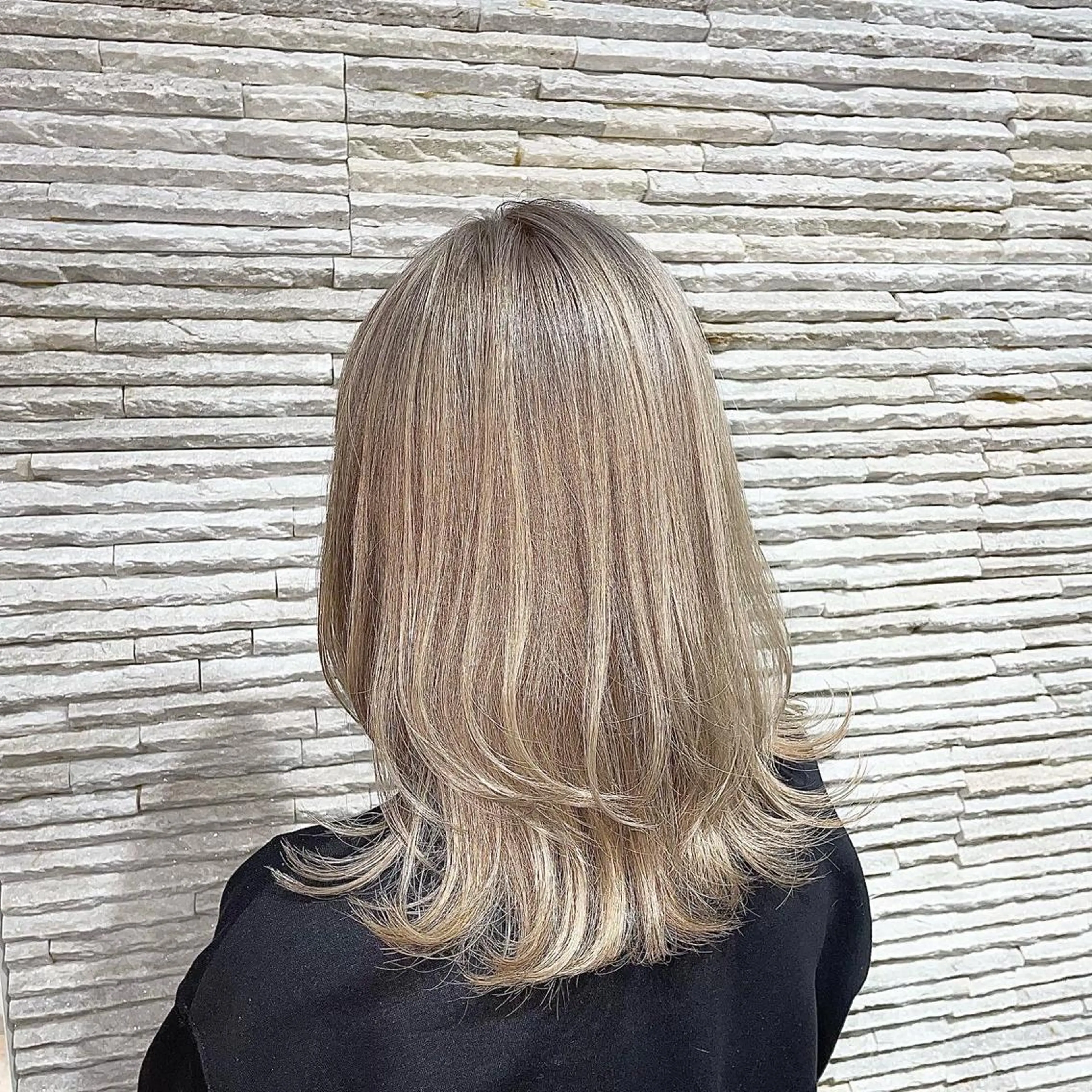 ミディアム カラー ヘアアレンジ ヘアカラー 嶋田 ゆきのヘアスタイル