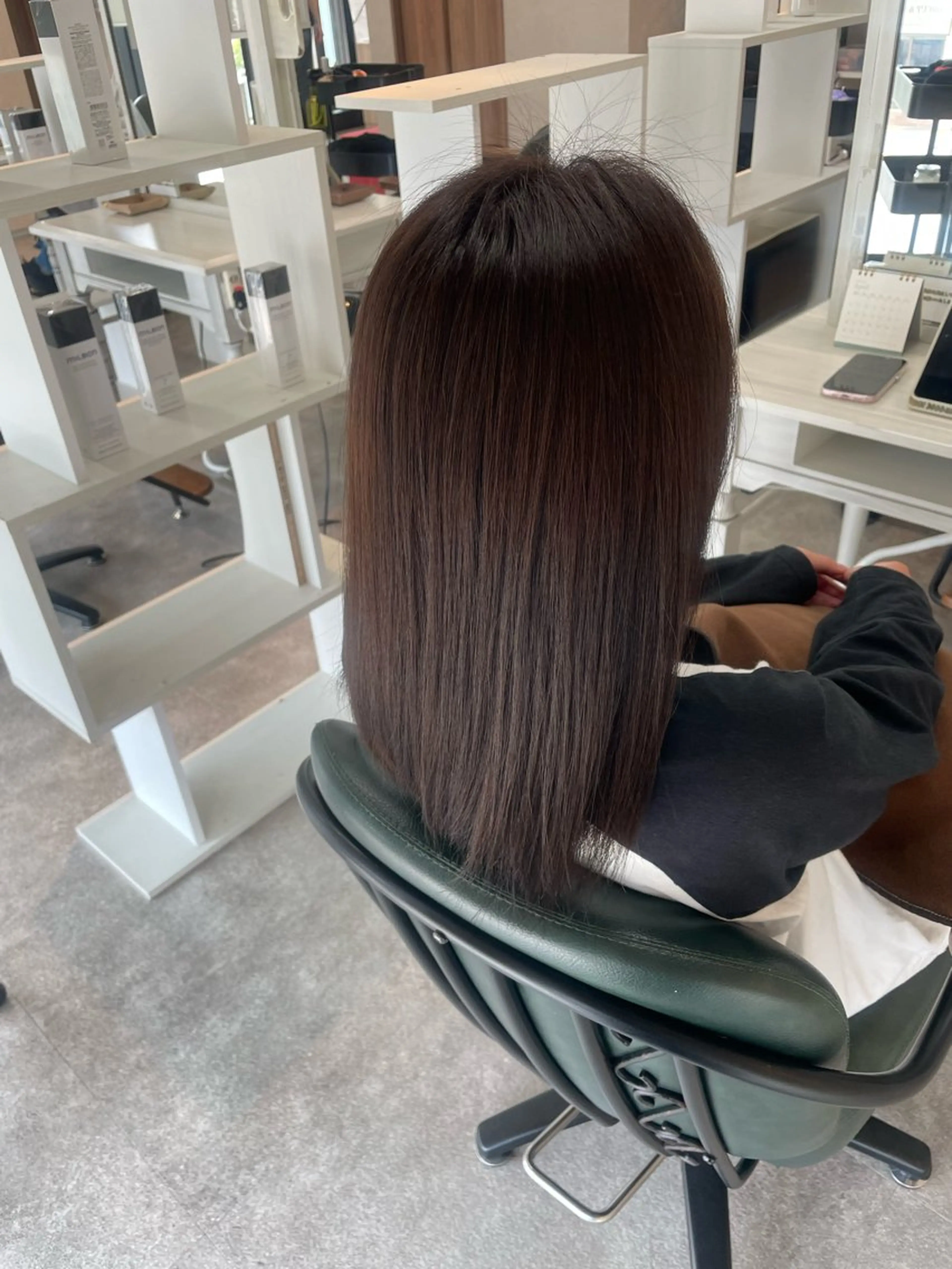 カラー 永井 幸枝のヘアスタイル