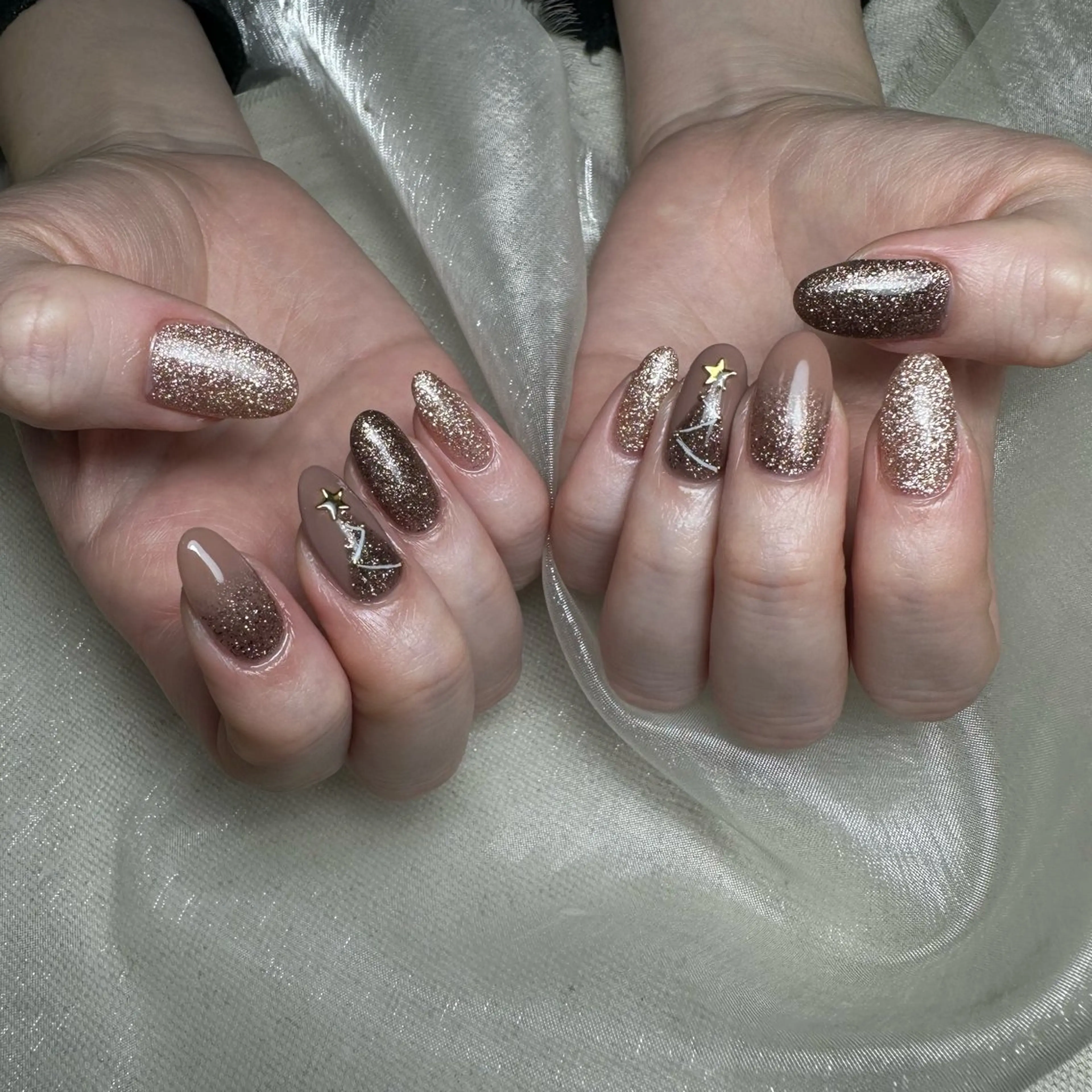 ネイル ハンドネイル repos~ルポ~所属・里見 麗のネイルデザイン