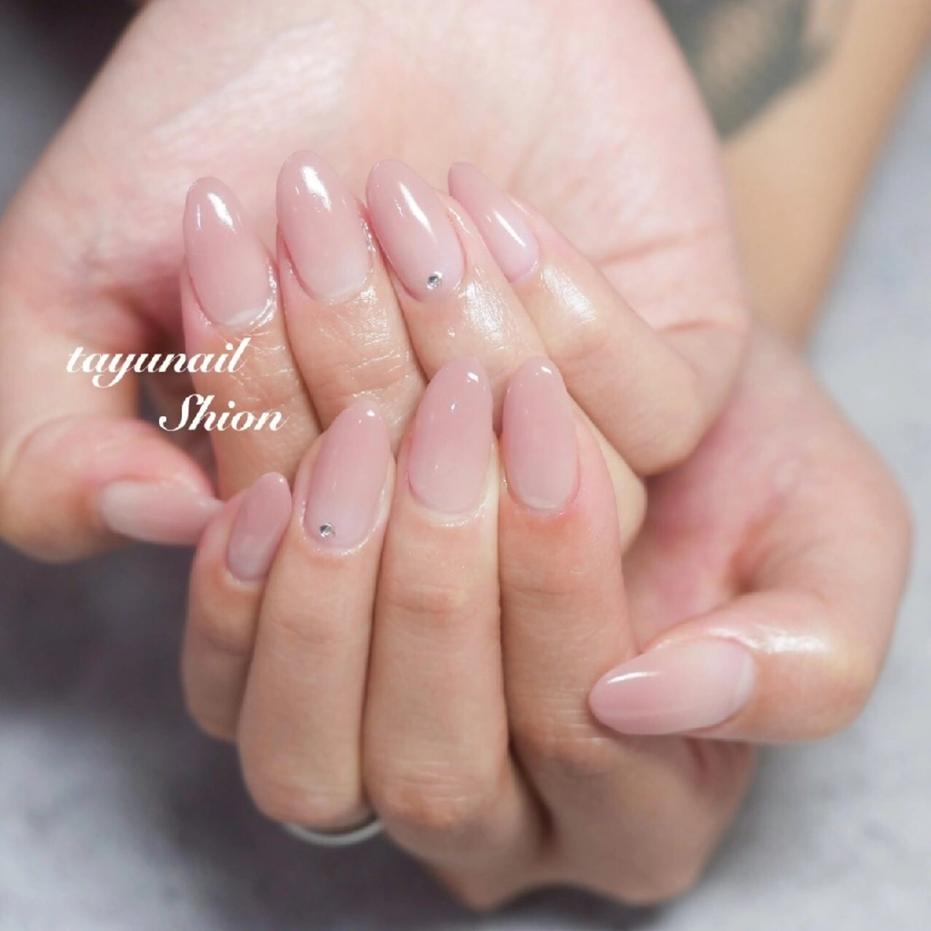 ネイル ジェルネイル グラデーション ロングネイル パラジェル 冬ネイル ネイルサロン・ネイルスクール　たゆnail所属・ネイルサロン 【たゆnail】のネイルデザイン