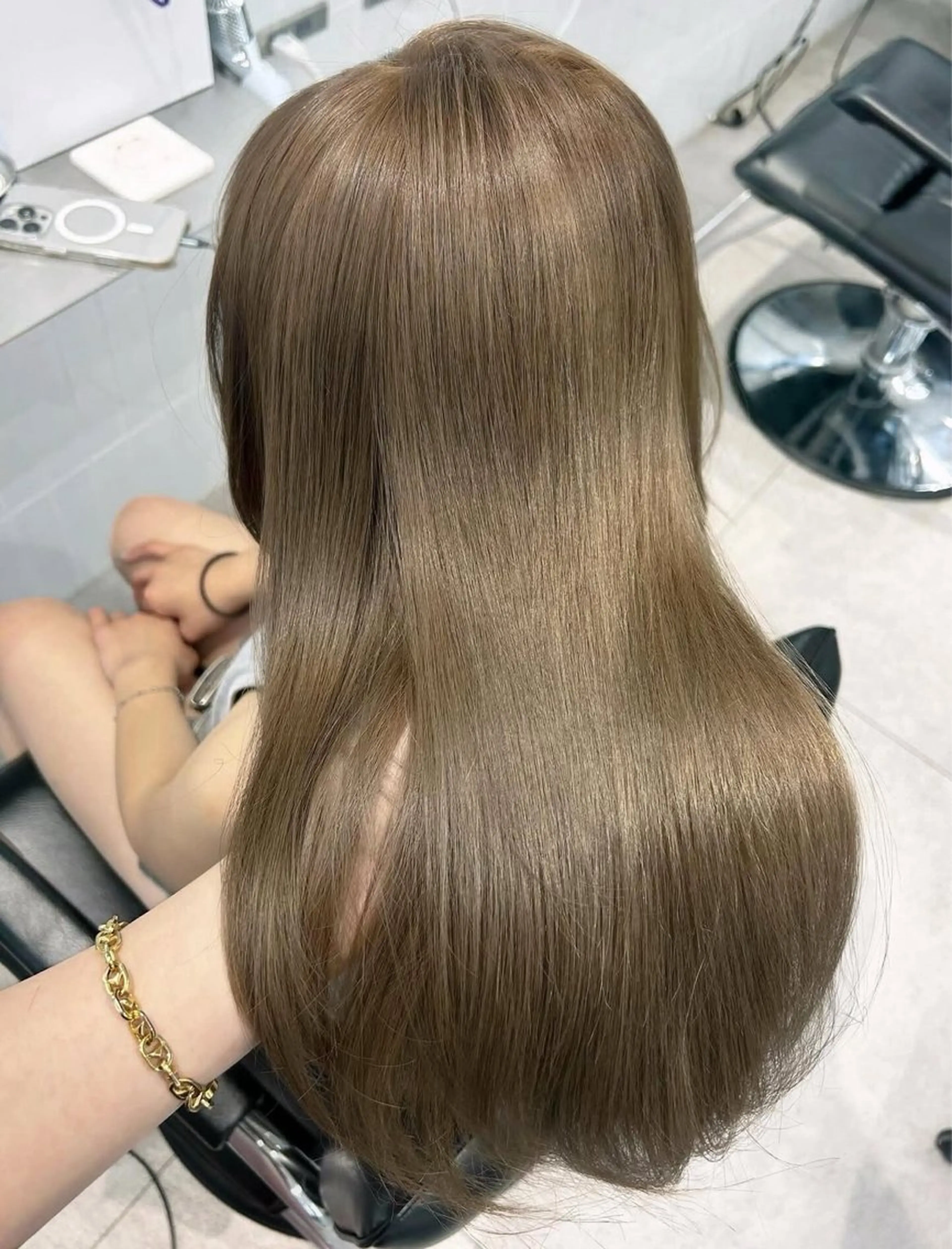 ロング カラー ヘアカラー 🫧ミルクティー ブリーチRIKU🫧のヘアスタイル