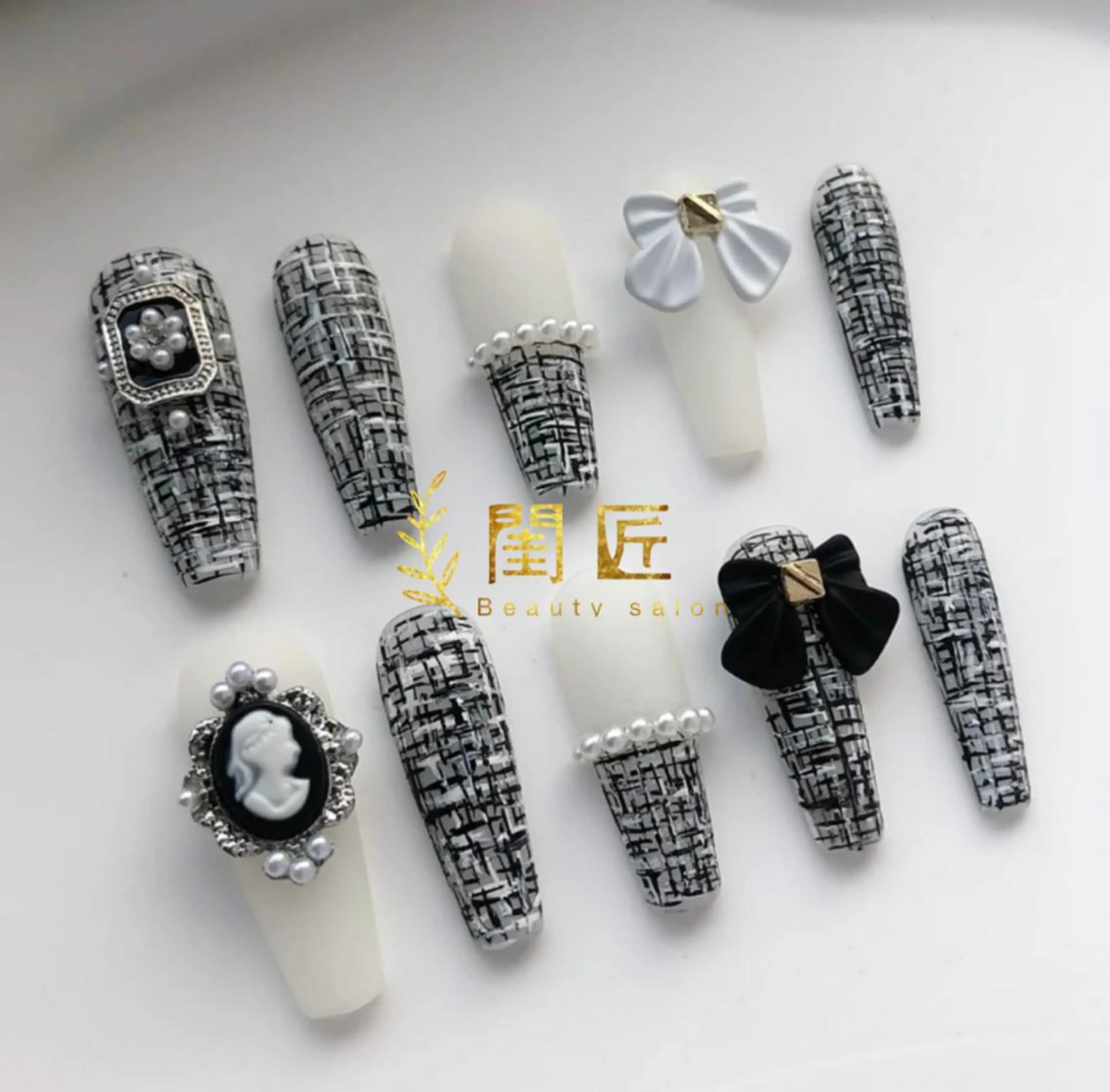 ネイル ハンドネイル ハンドケア 閨匠 ビューティサロンのネイルデザイン