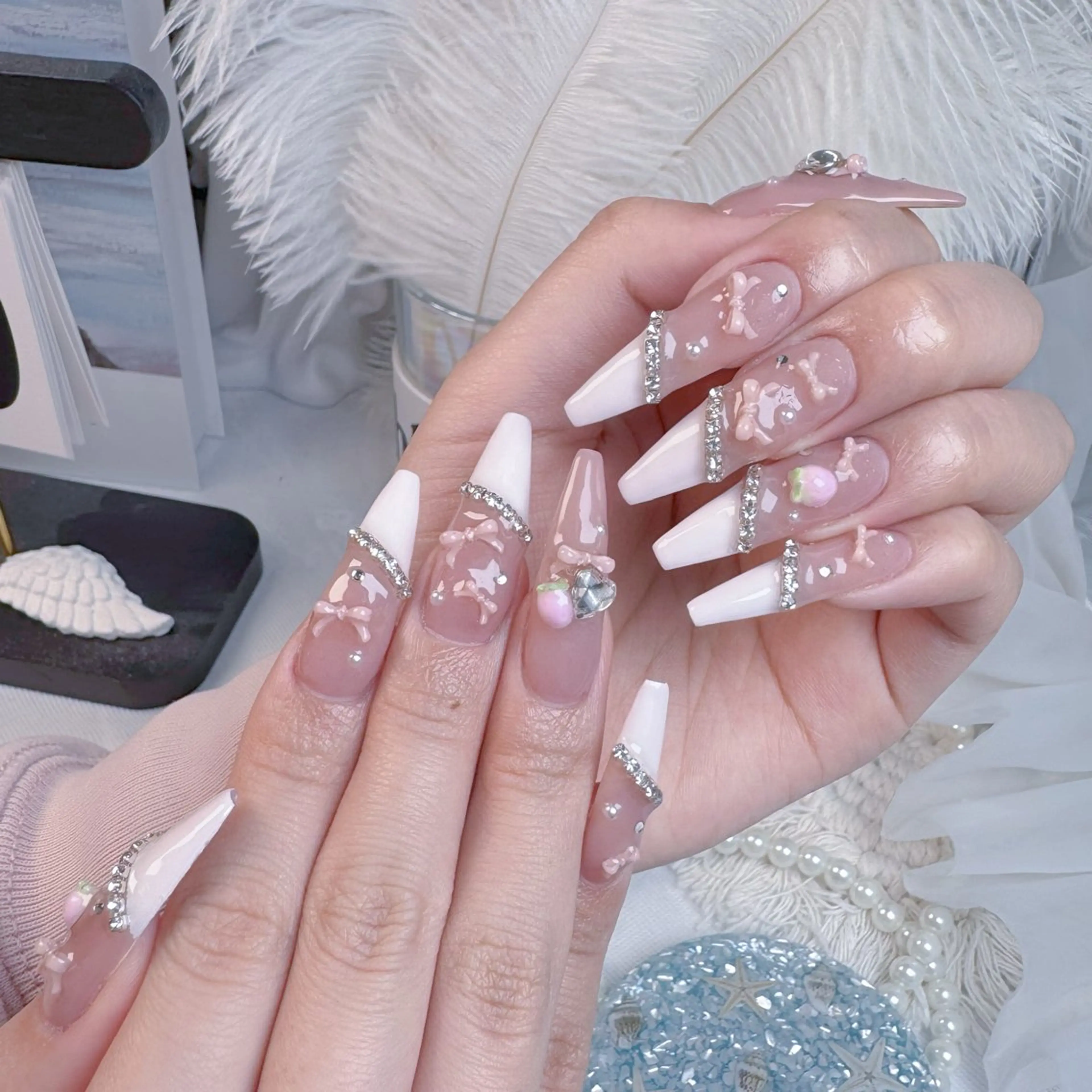 ネイル ハート 韓国ネイル 春ネイル バレンタイン ワンホンネイル ハンドネイル Melody Nail所属・Melody  3D/スカルプ専門店のネイルデザイン