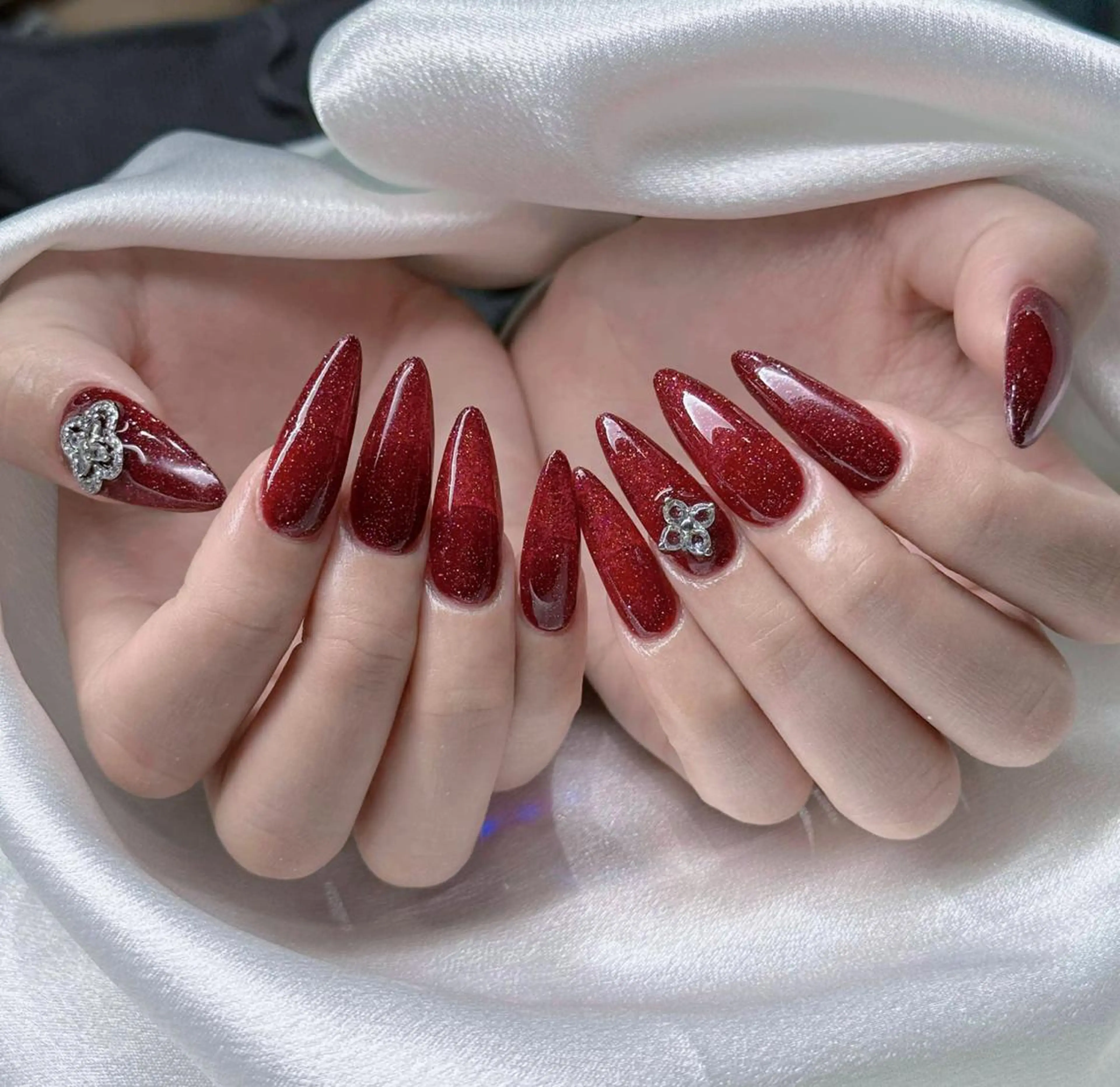 ネイル アートネイル オーロラネイル ブルー チークネイル フットネイル Nails168 ネイルズイロハのネイルデザイン