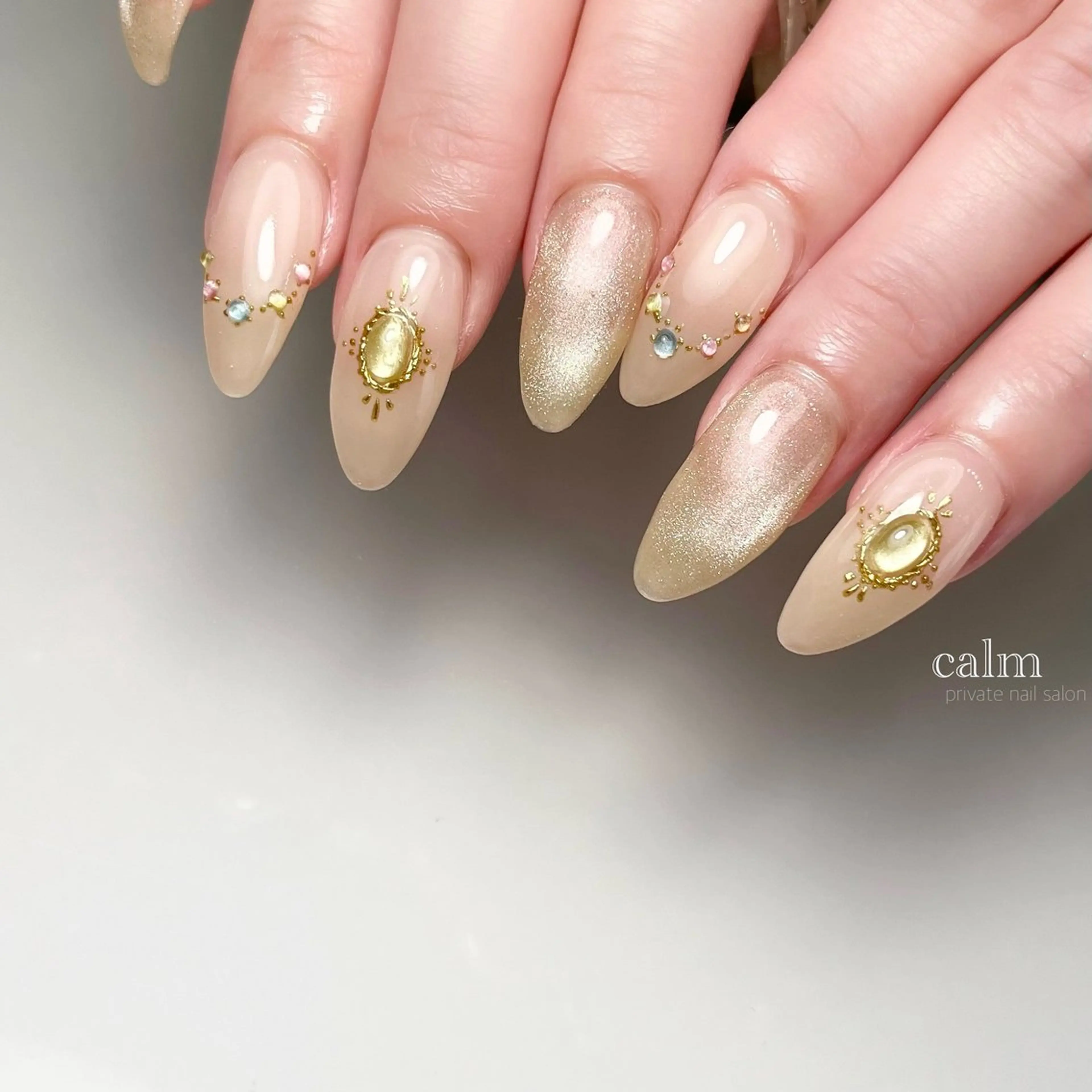 ネイル ハンドネイル calm 〔ｶｰﾑ〕のネイルデザイン