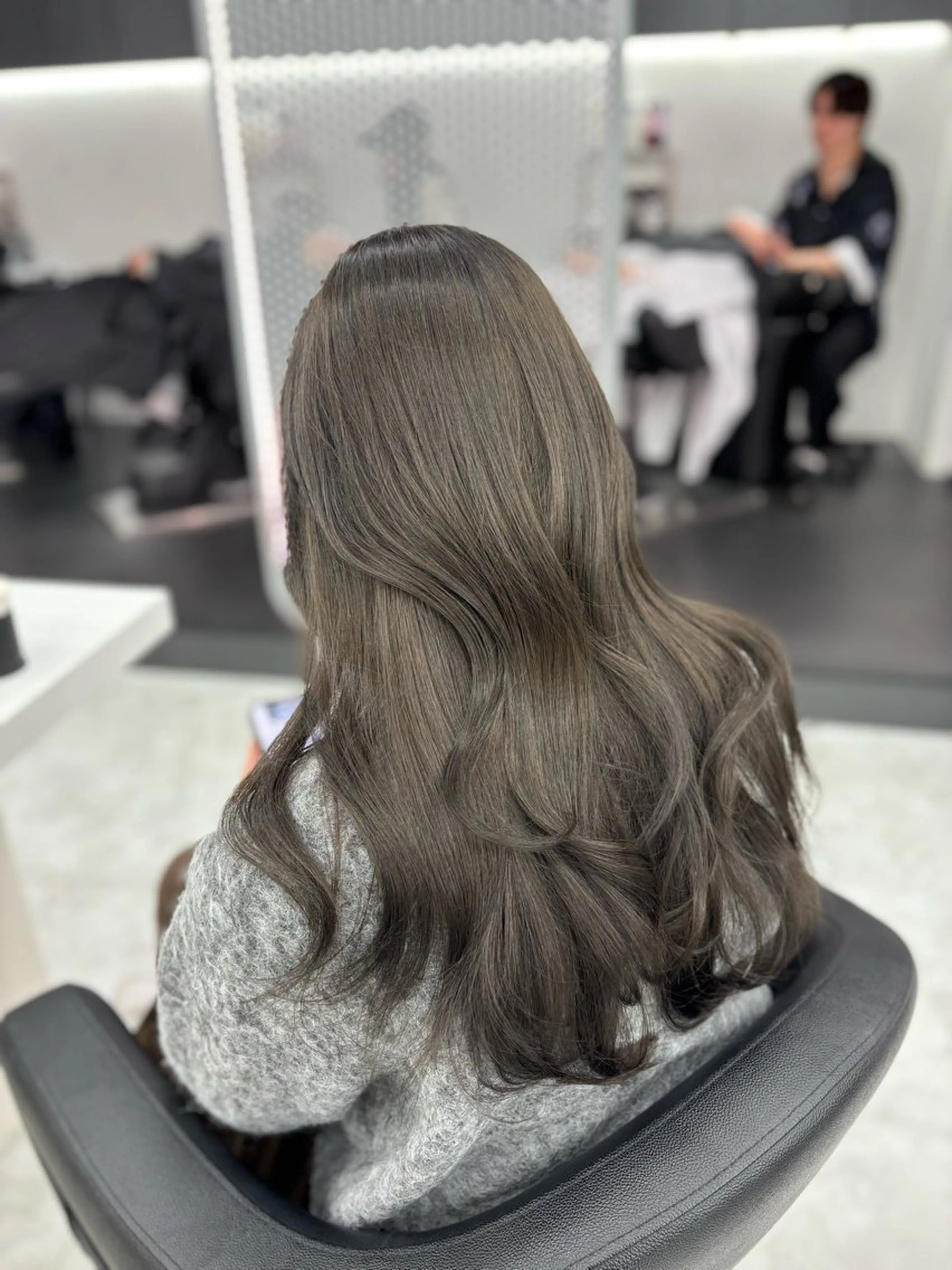 ロング カラー カット ヘアカラー トリートメント ヘッドスパ ヘアセット 表参道ハッシュカット レイヤー/リノンのヘアスタイル