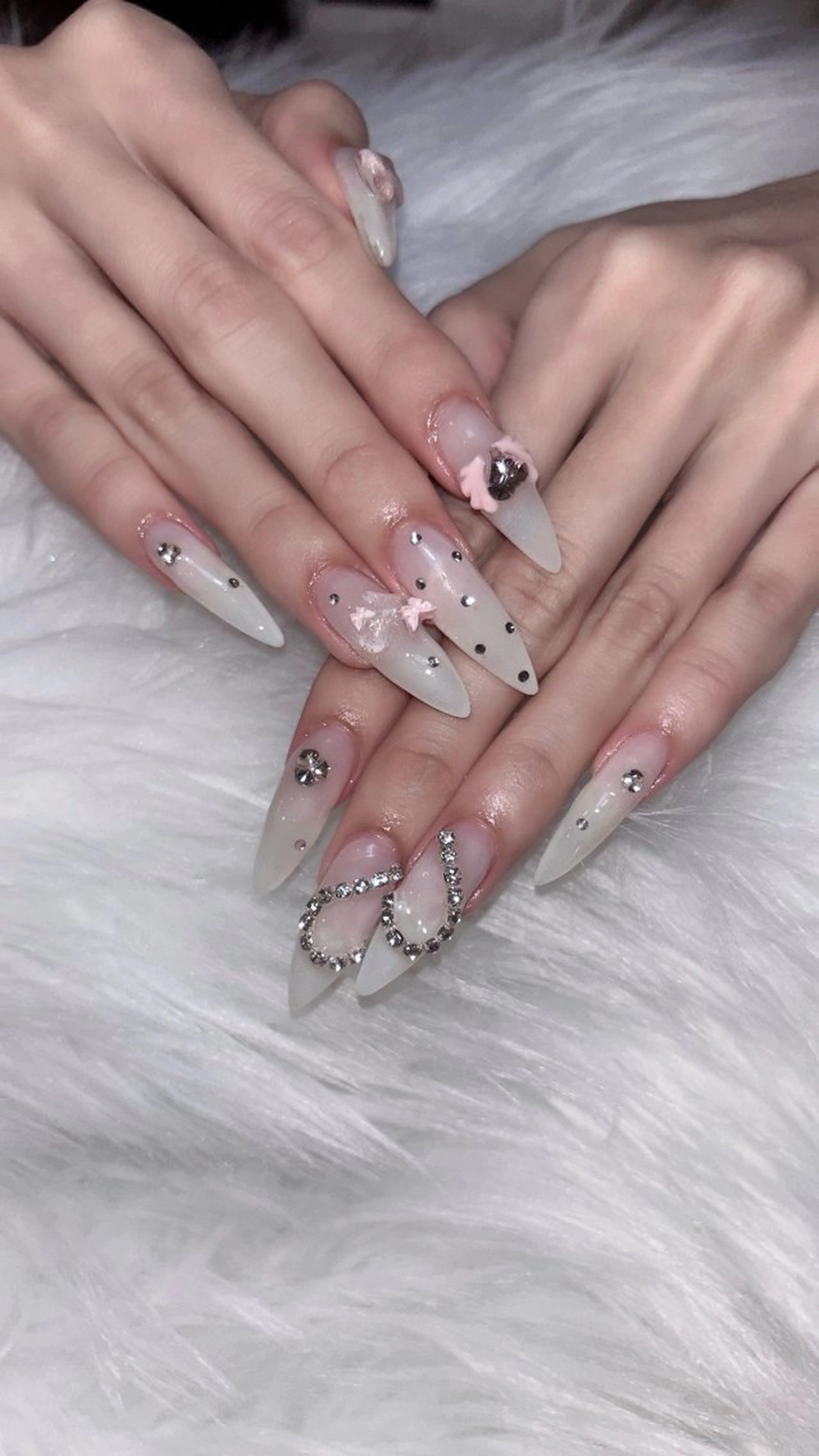 ネイル 名古屋ワンホンネイル 沙理亜のネイルデザイン