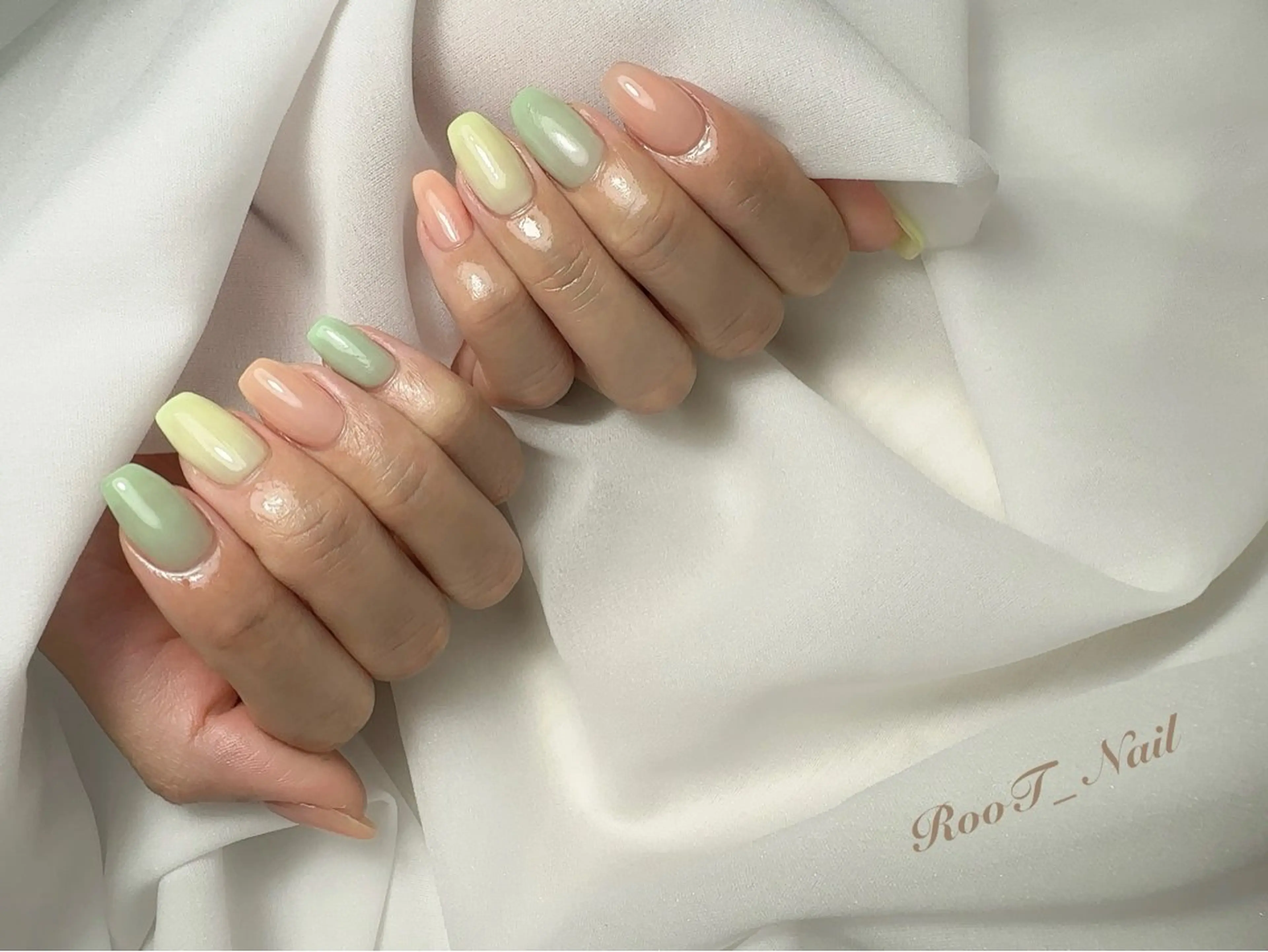 ネイル ハンドネイル RooT Nailのネイルデザイン