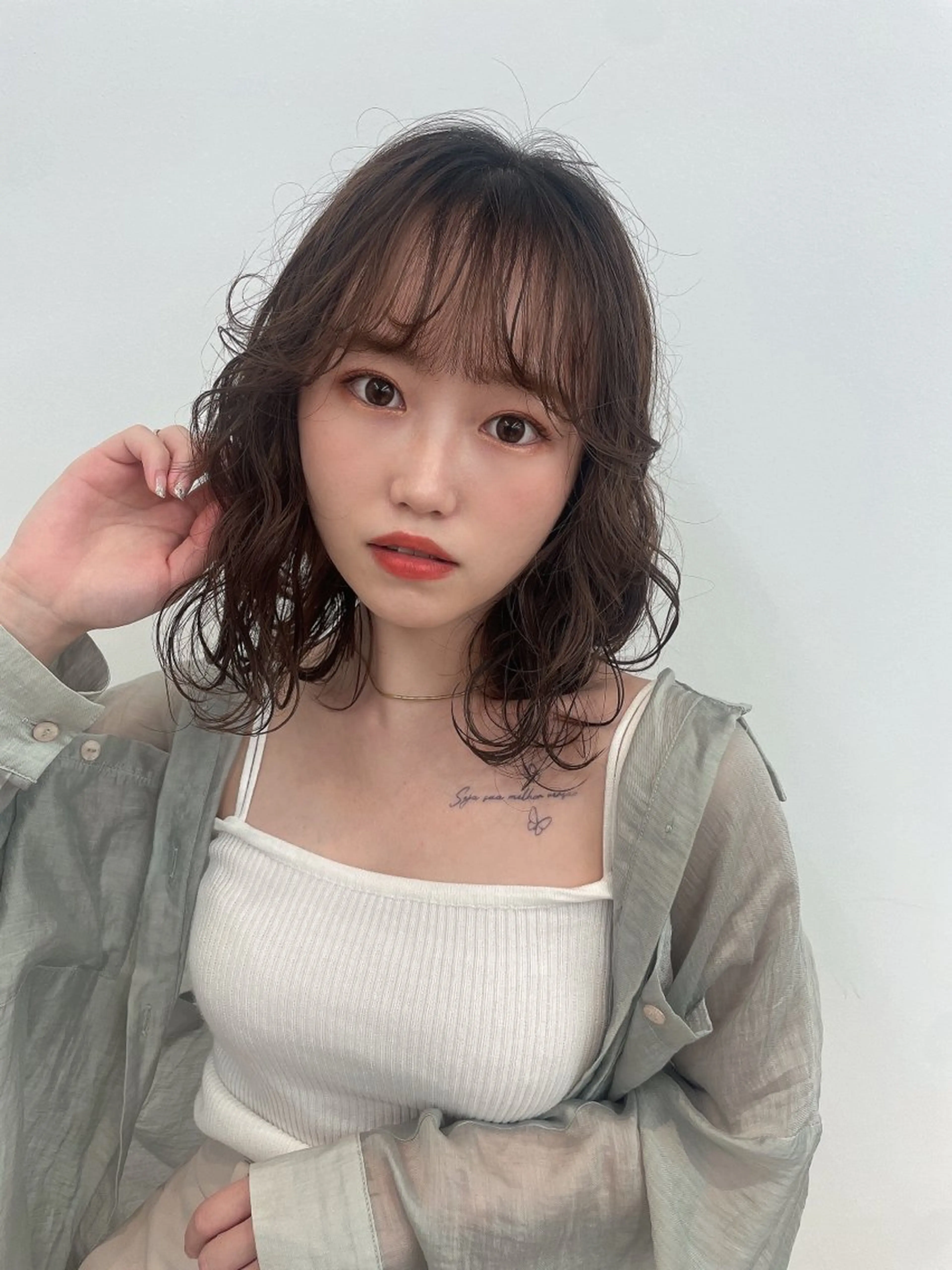 ミディアム 韓国風レイヤーカット 松葉翔のヘアスタイル