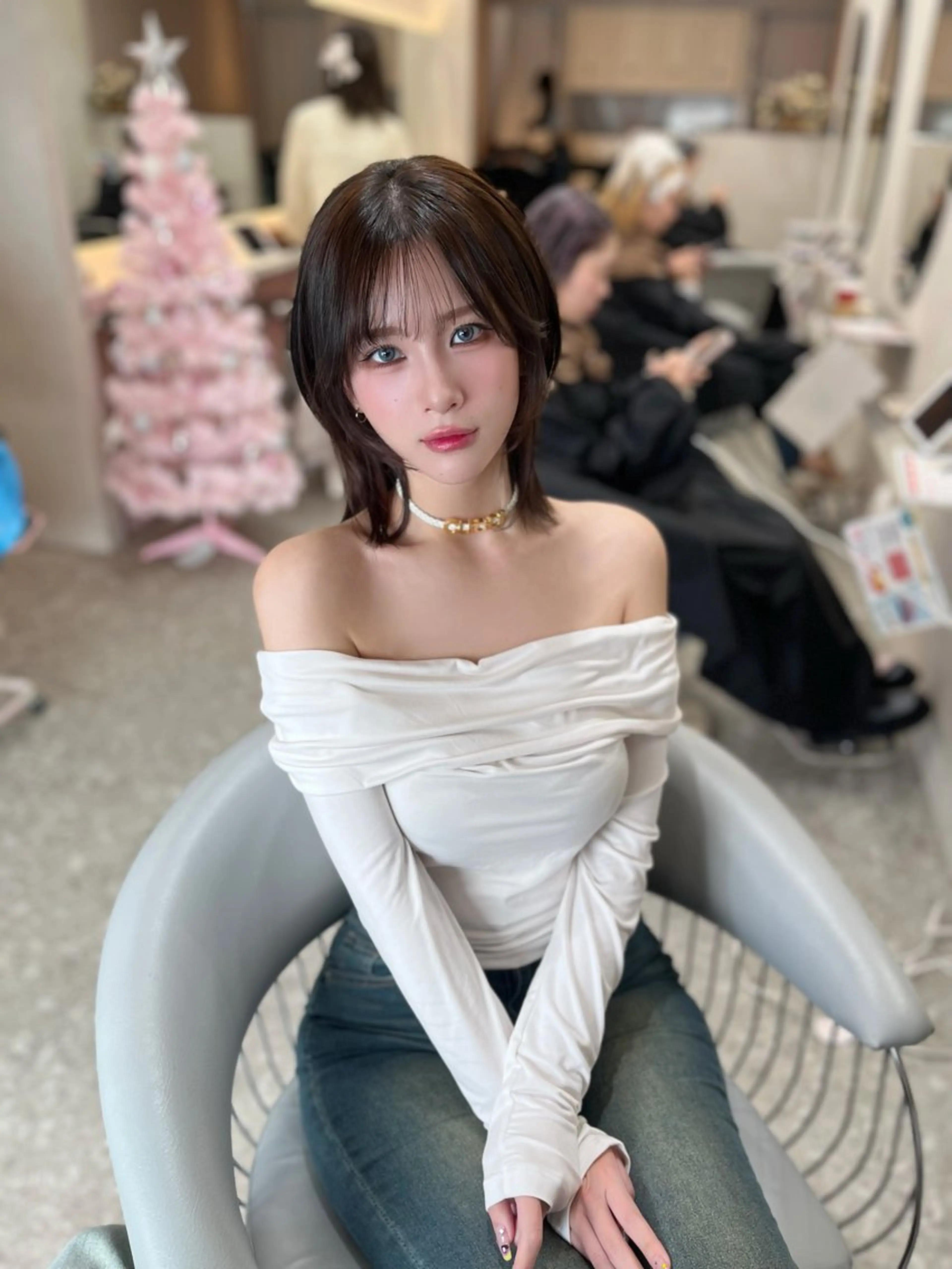 ミディアム カラー ブラウンカラー グレージュ 顔まわりレイヤー 顔周りカット ハイレイヤー カット トリートメント 韓国ハッシュカット/ 新宿/髪質改善/岡崎のヘアスタイル