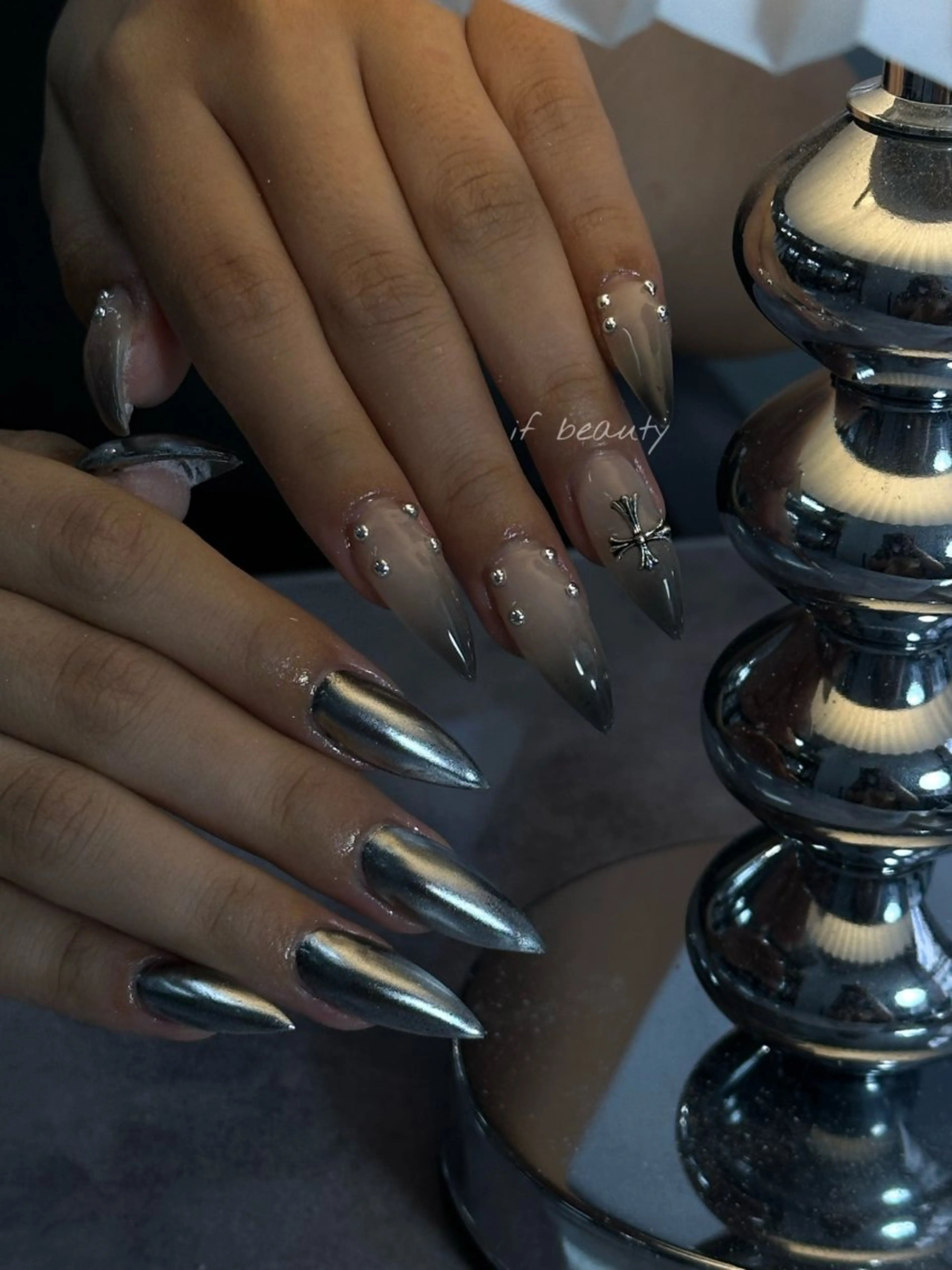 ネイル アートネイル ジェルネイル グラデーション パラジェル ワンホンネイル ハンドネイル if Hair＆Nail Salon所属・IKA /海外ネイル /個性派/ワンホンのネイルデザイン