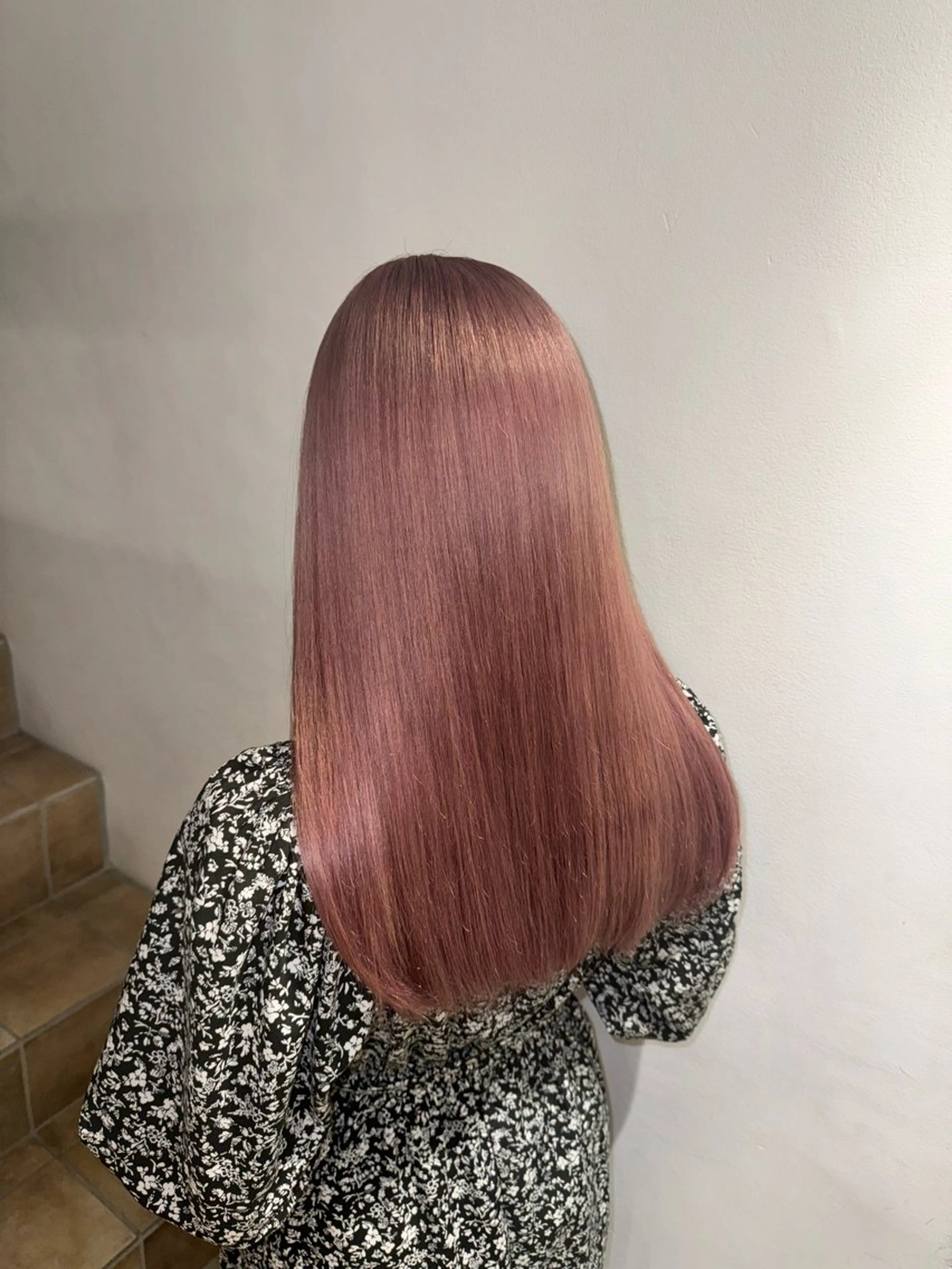 カラー ベージュカラー ピンクカラー ピンクベージュ 大村 美羅衣のヘアスタイル