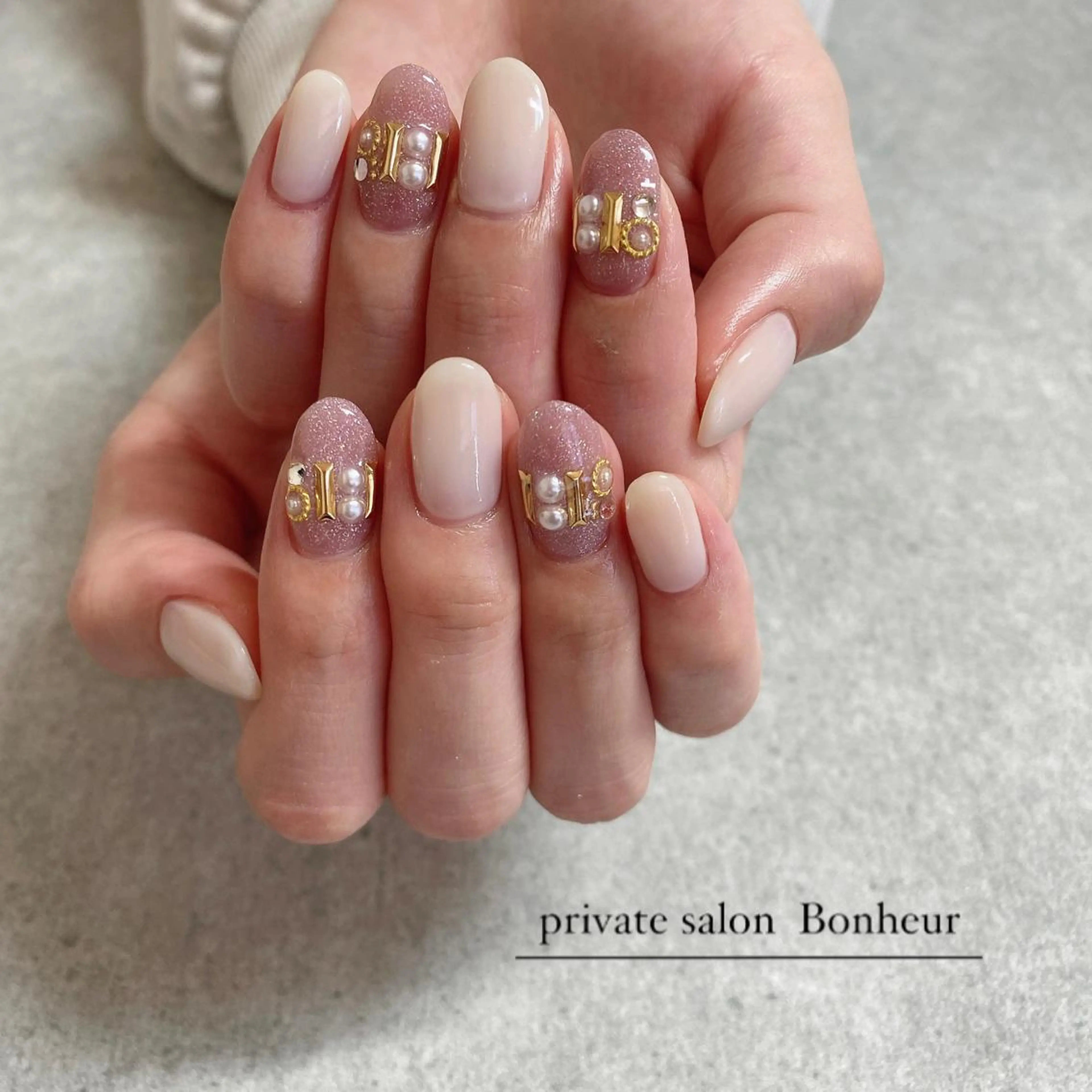 ネイル ハンドネイル BONHEUR Annaのネイルデザイン