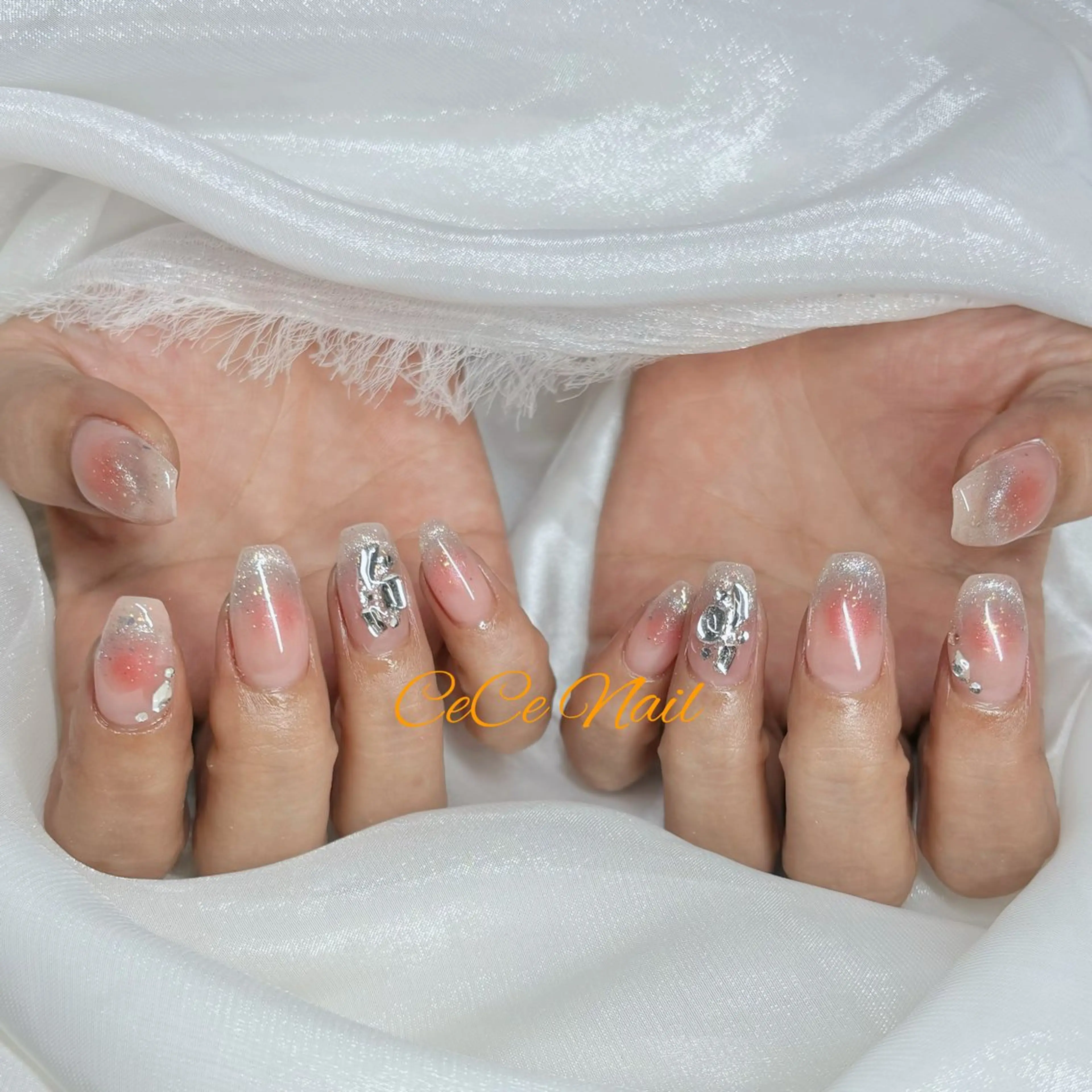 ネイル ハンドネイル CeCe Garden所属・CeCeGarden ✨️キラキラワンホンのネイルデザイン