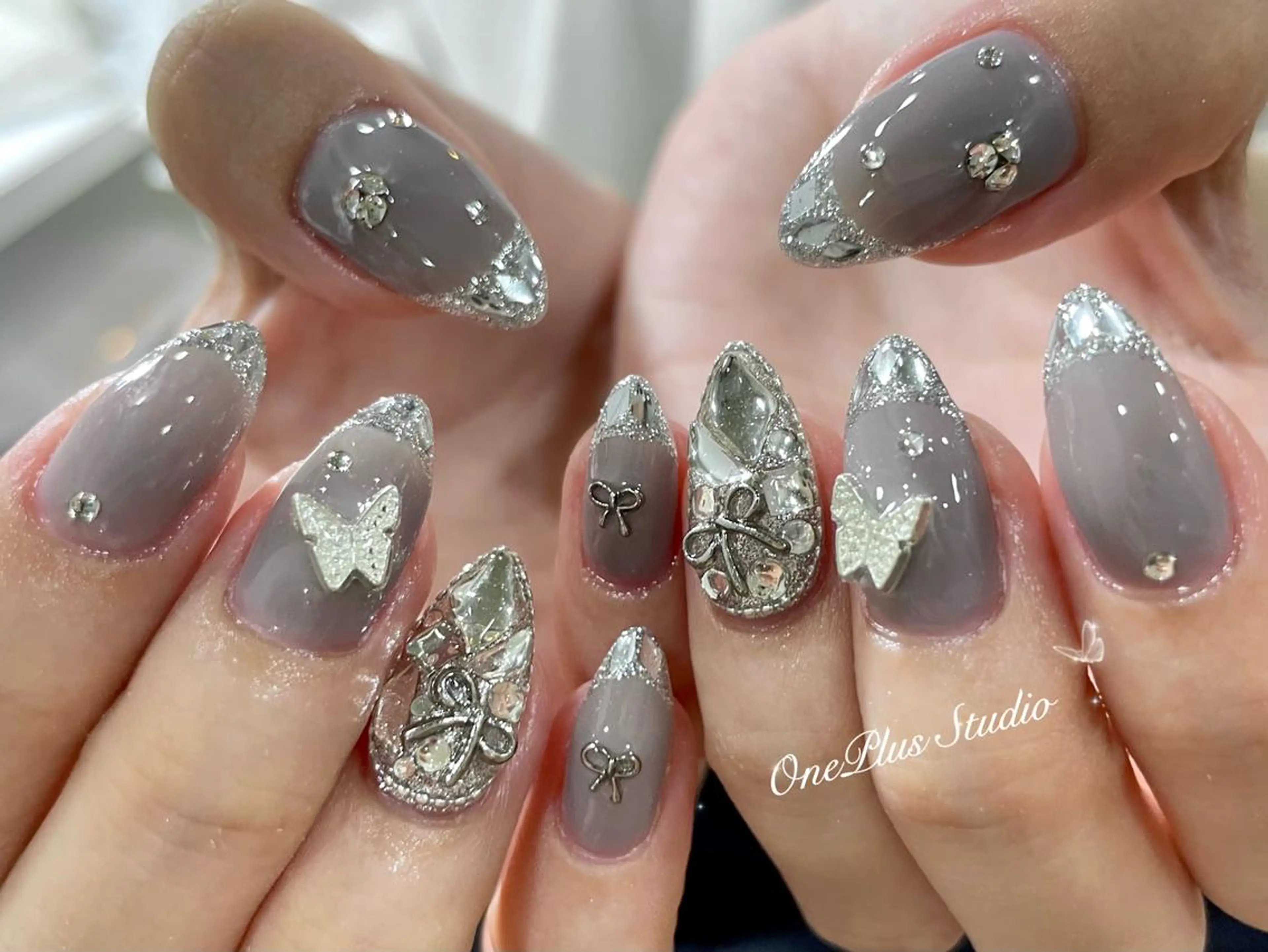 ネイル アートネイル オーロラネイル ガーリー キラキラネイル 韓国ネイル haruka 🧸のネイルデザイン