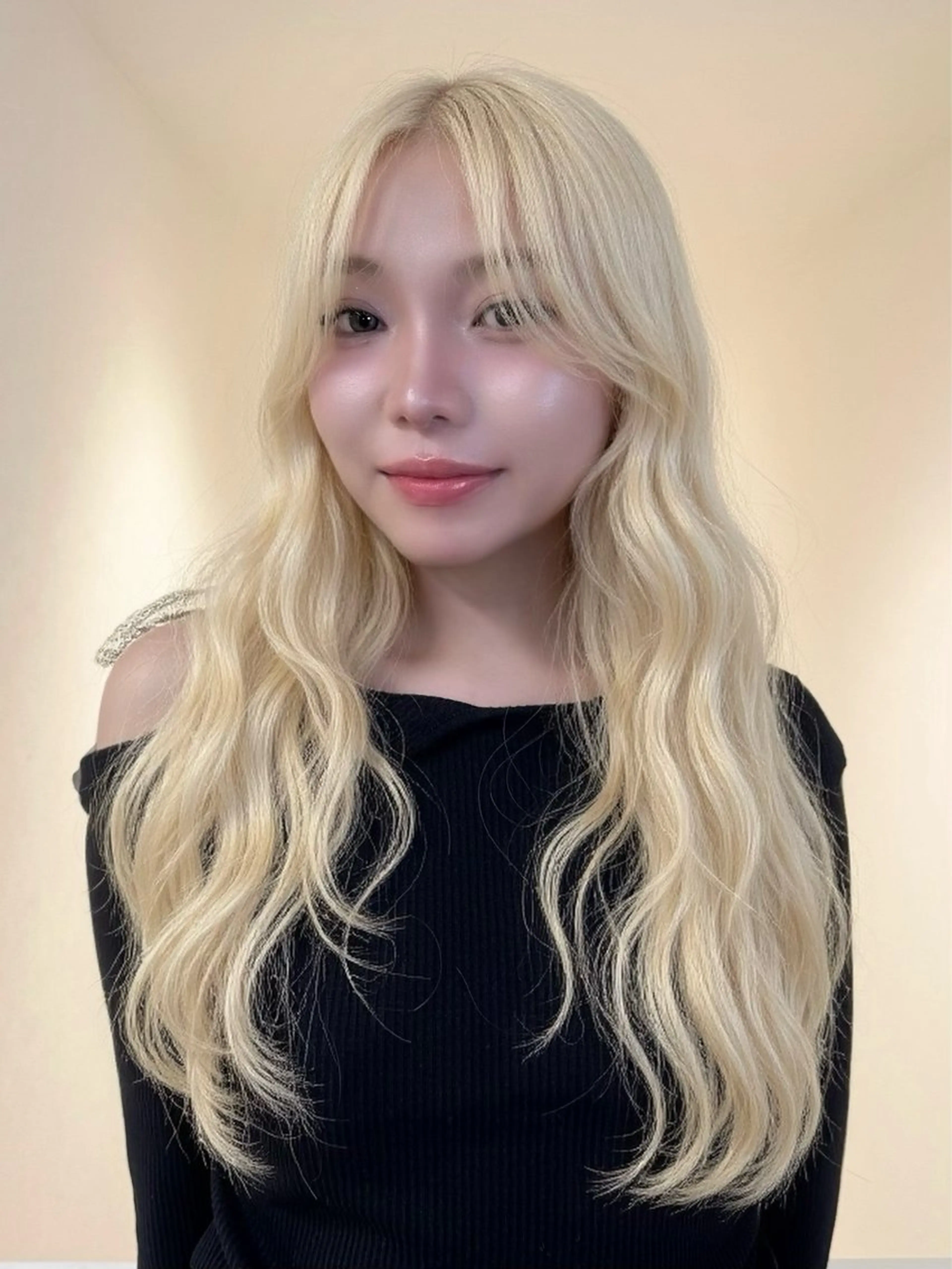 ロング カラー ヘアカラー トリートメント はな ブリーチ ハイトーン/ 渋谷のヘアスタイル