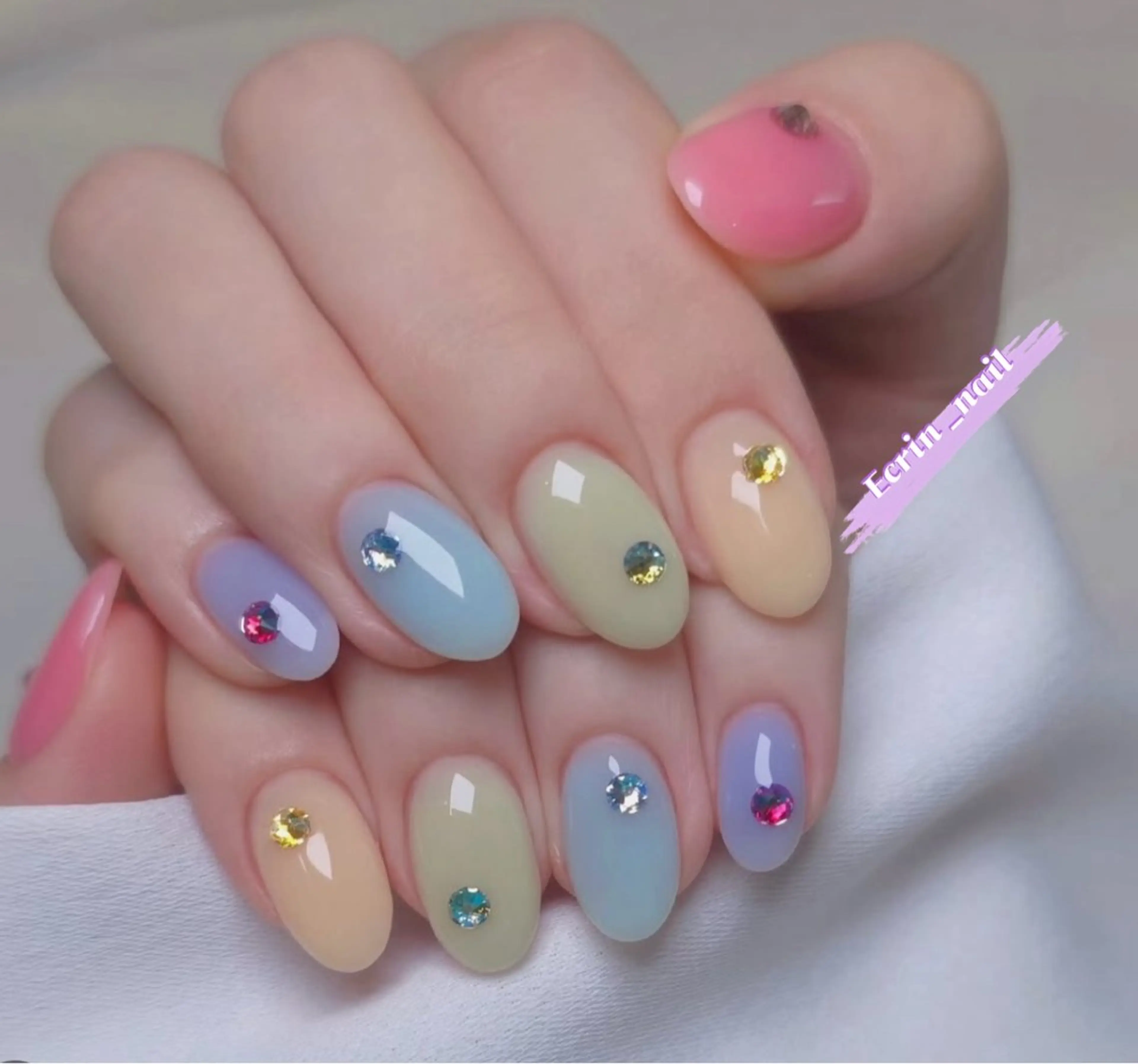 ネイル NailSalon✨ Écrinエクランのネイルデザイン