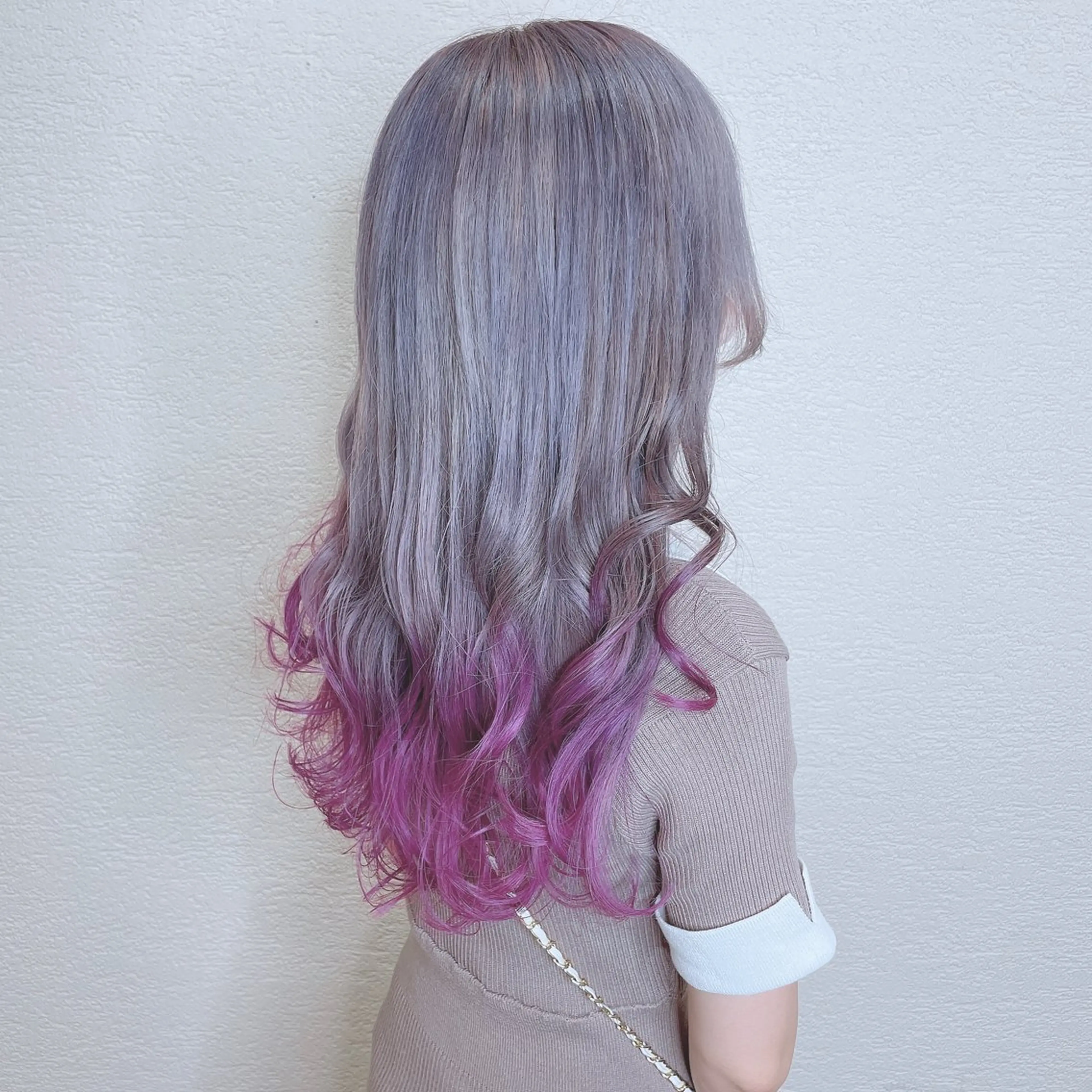 ロング カラー グラデーションカラー シルバー バイオレットカラー カット ヘアカラー トリートメント ❣️モードケイズ塚口 和田一将のヘアスタイル