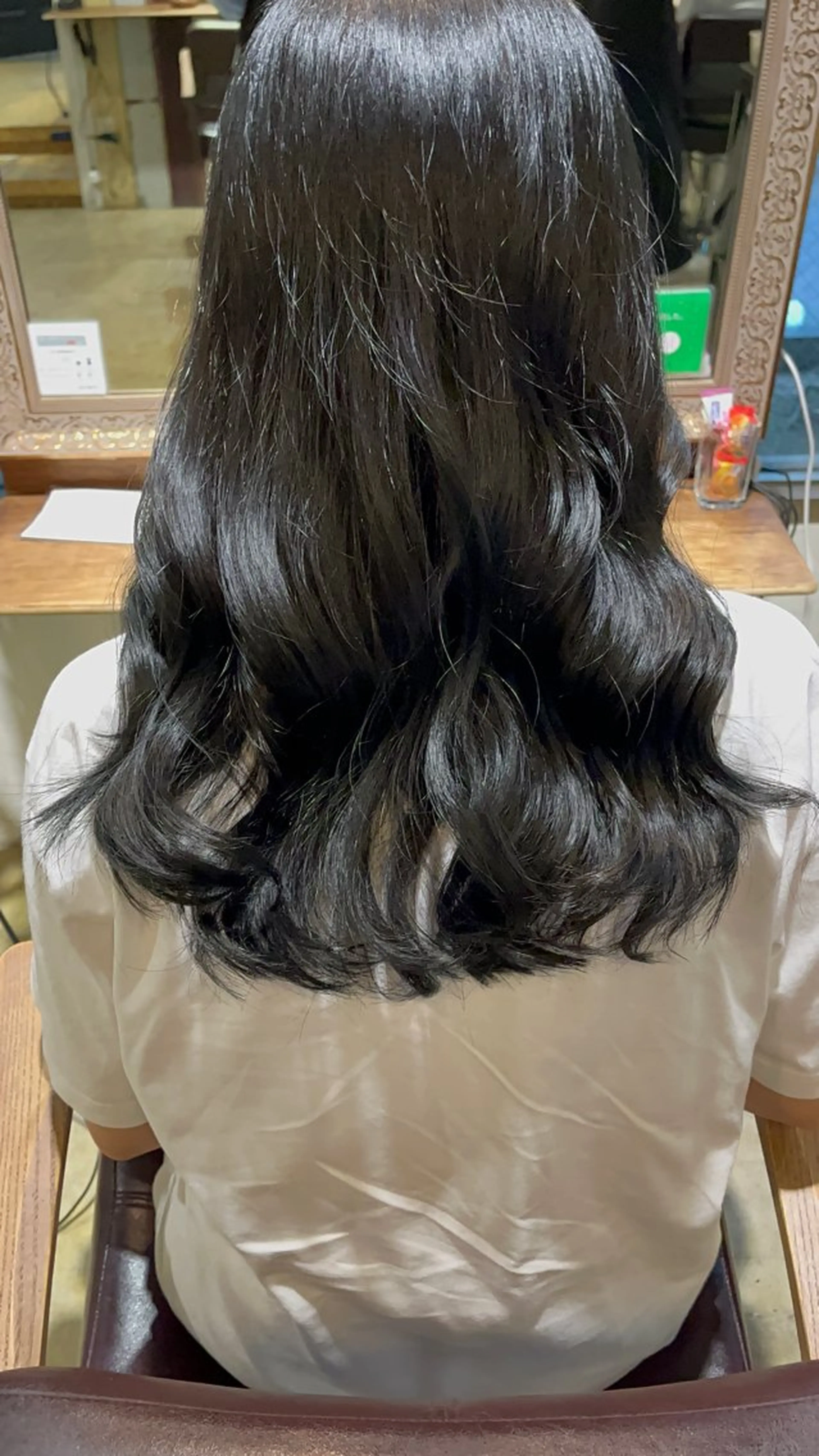 セミロング カラー オレンジ カット ヘアカラー トリートメント えんぐちとも／透明感 カラー／博多ボブのヘアスタイル