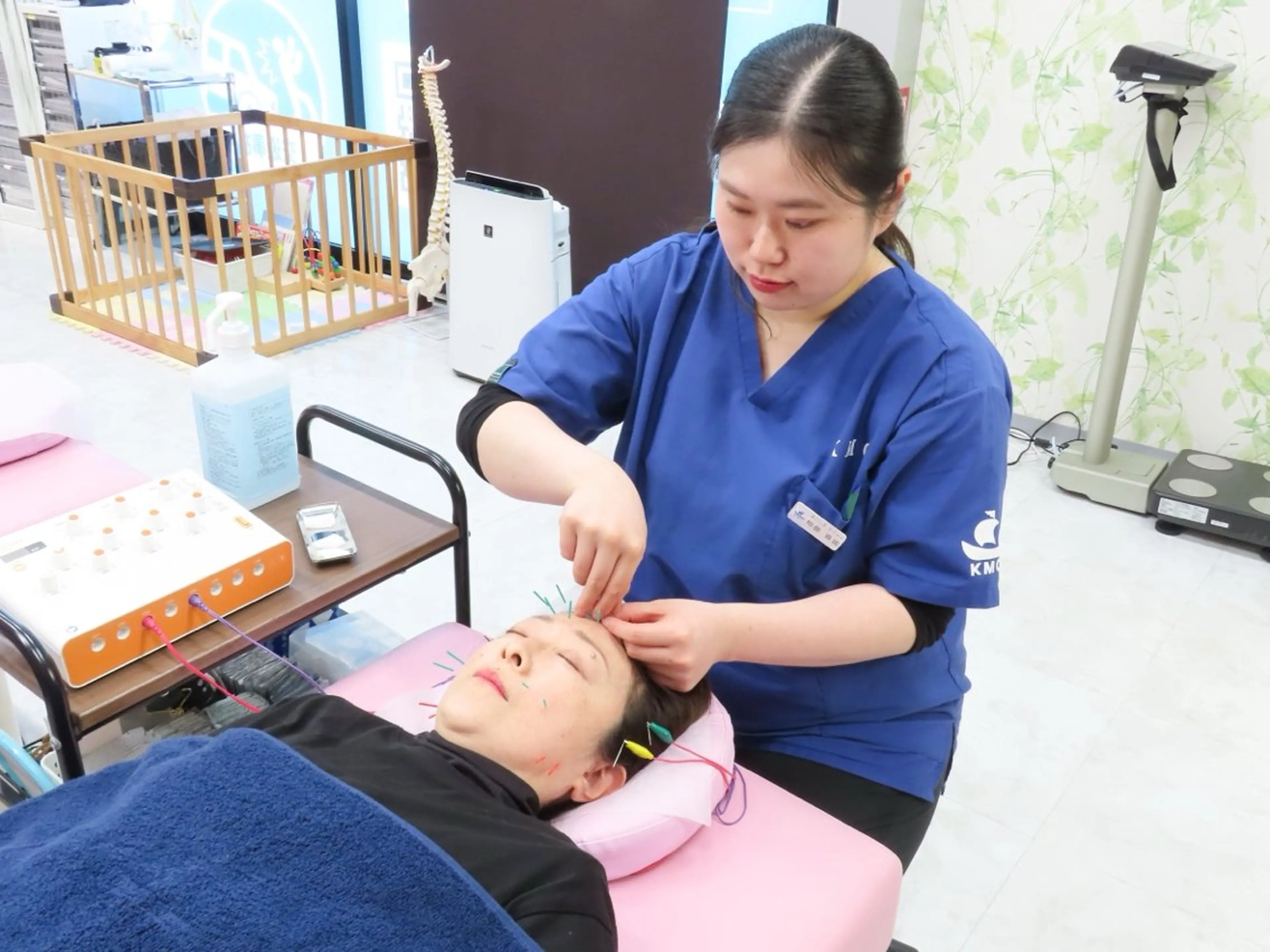 【平日限定/美容鍼5850円→3000円】美容鍼+電気パルスの写真