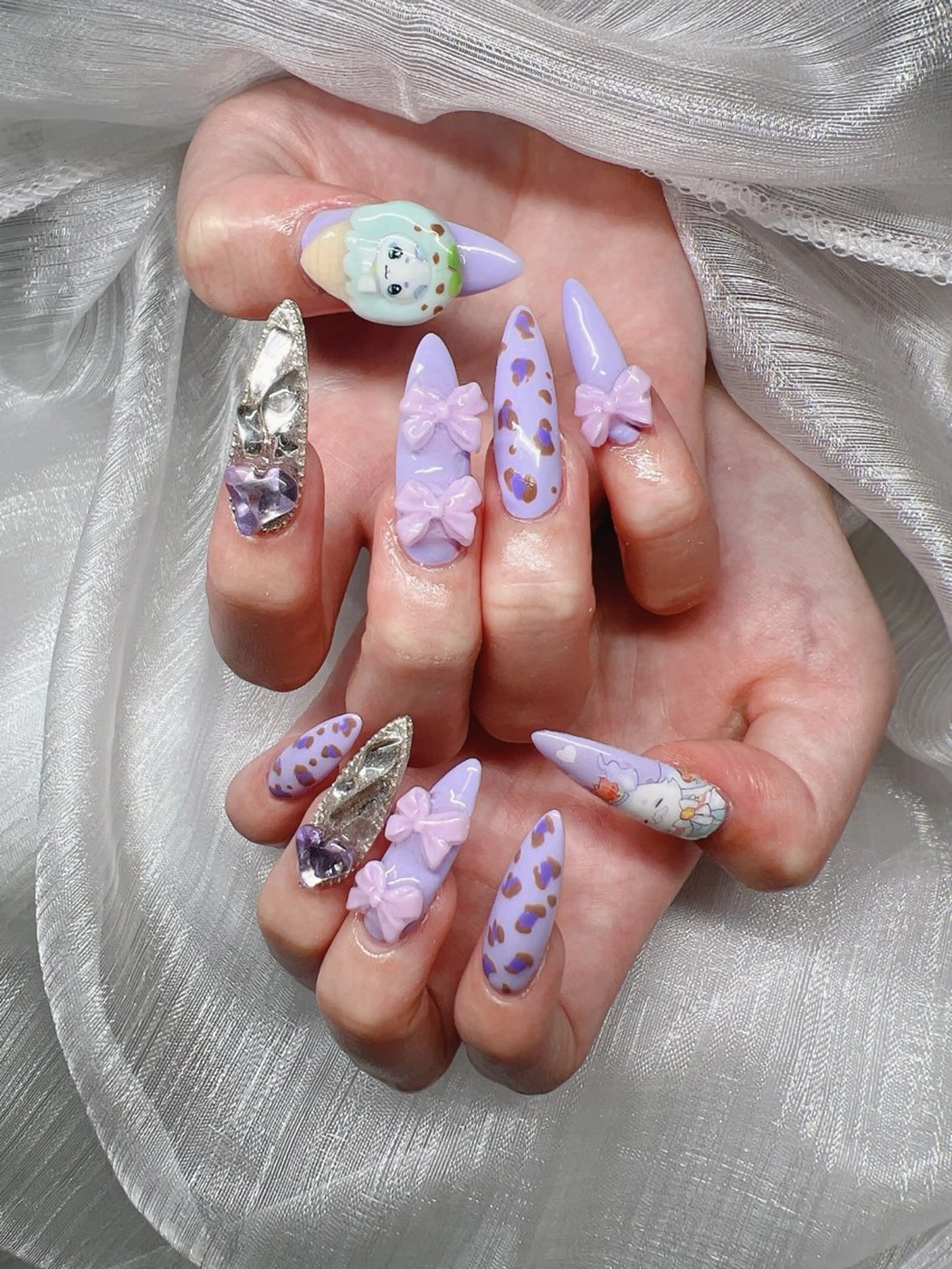 ネイル ハンドネイル Lee Nailsのネイルデザイン